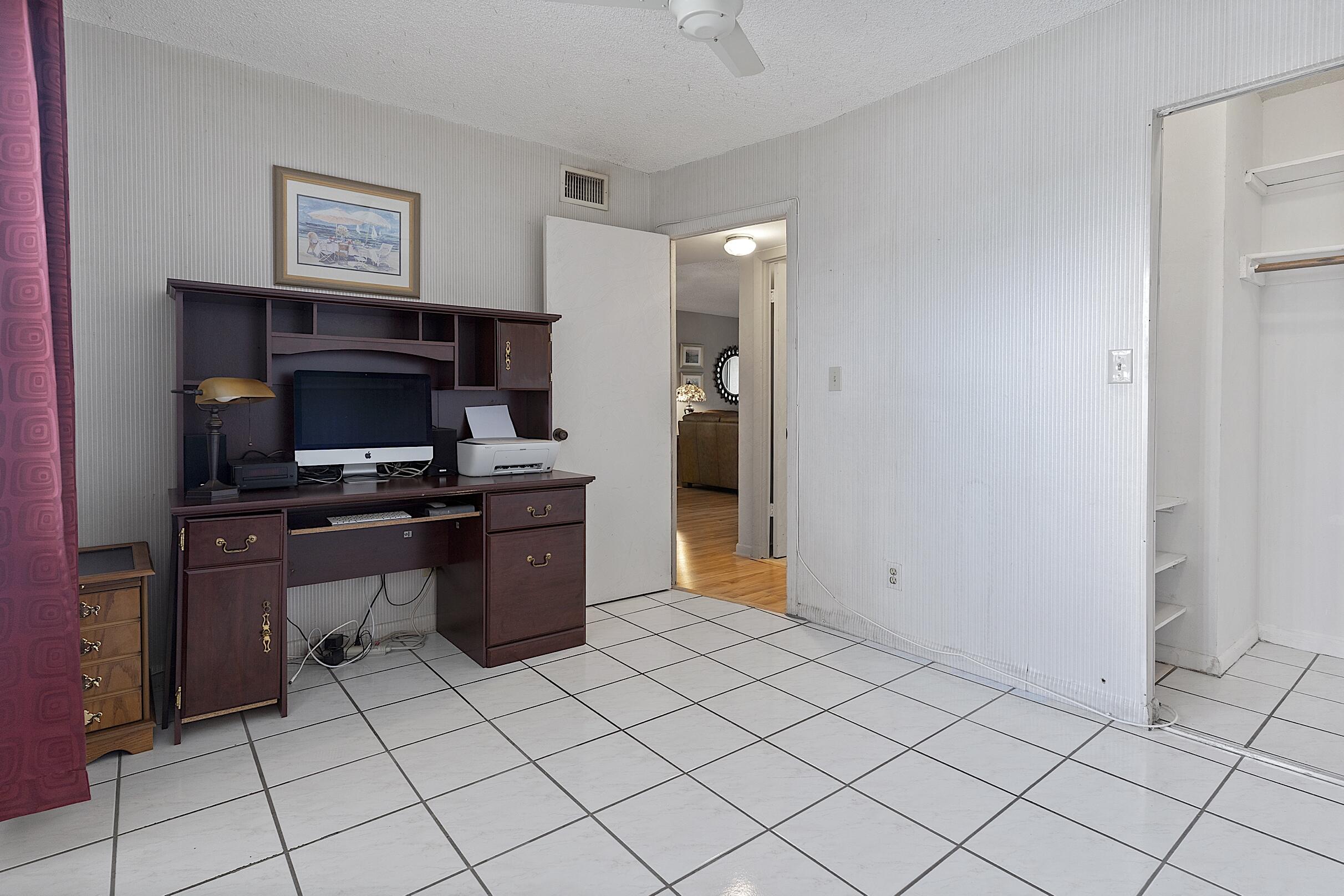 9370 Sunrise Lakes Boulevard Unit: 304