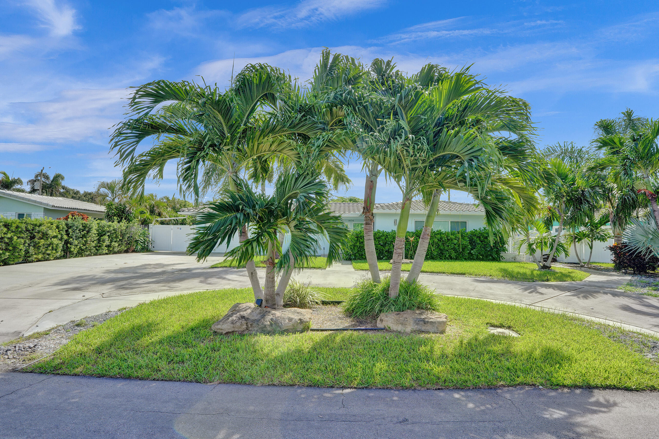 604 NE 25th Avenue