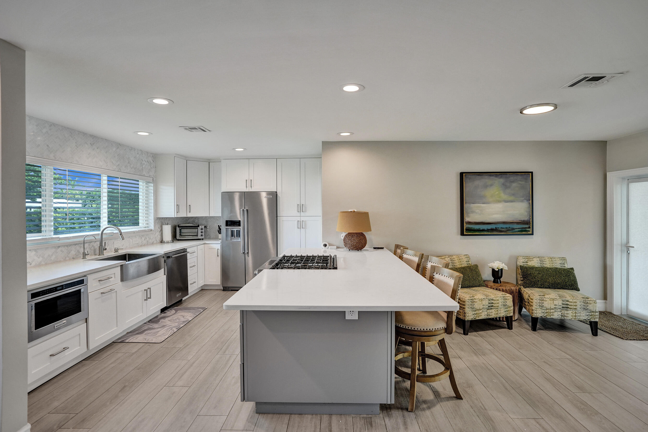 604 NE 25th Avenue