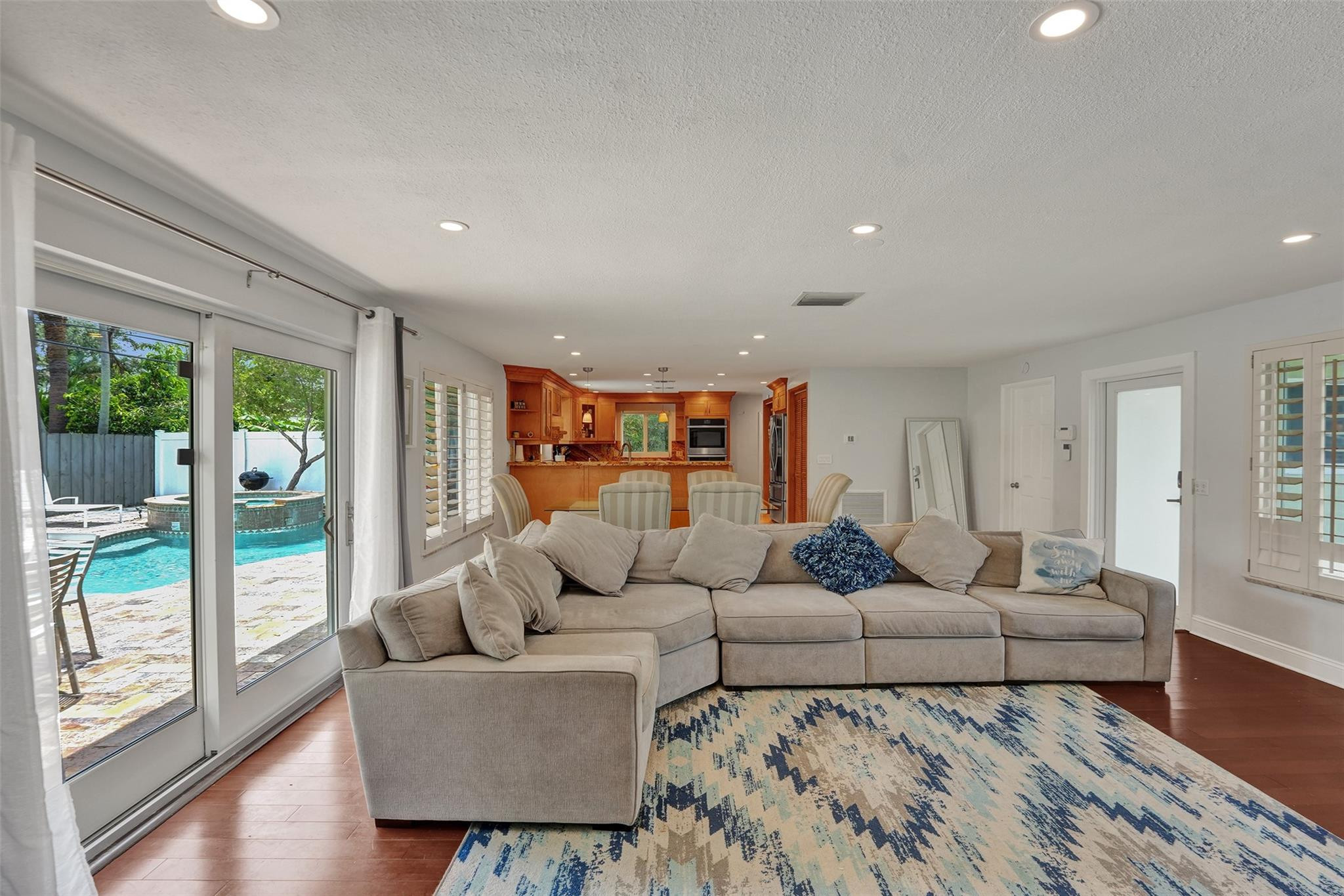 720 NW 29th Court