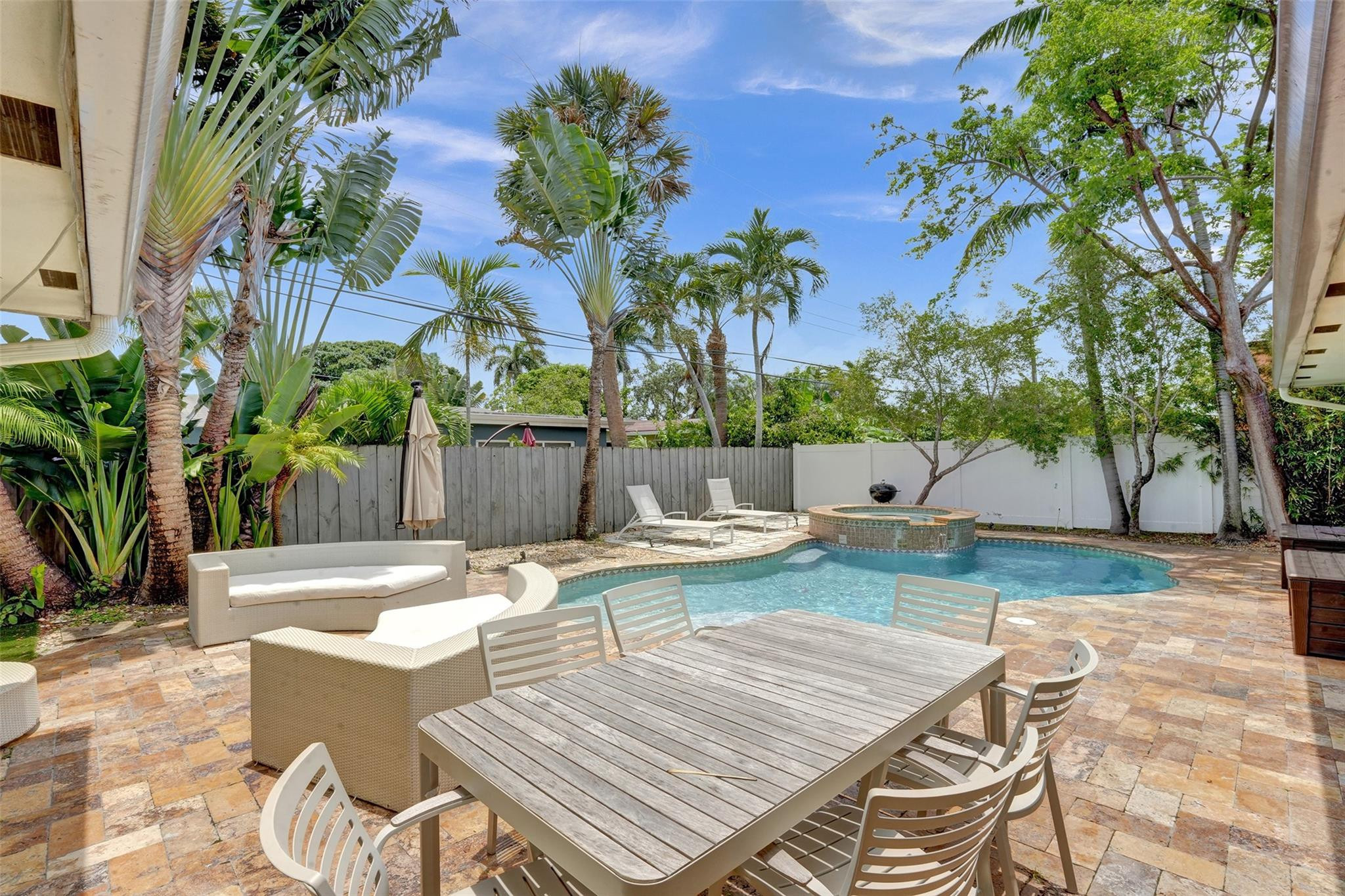 720 NW 29th Court