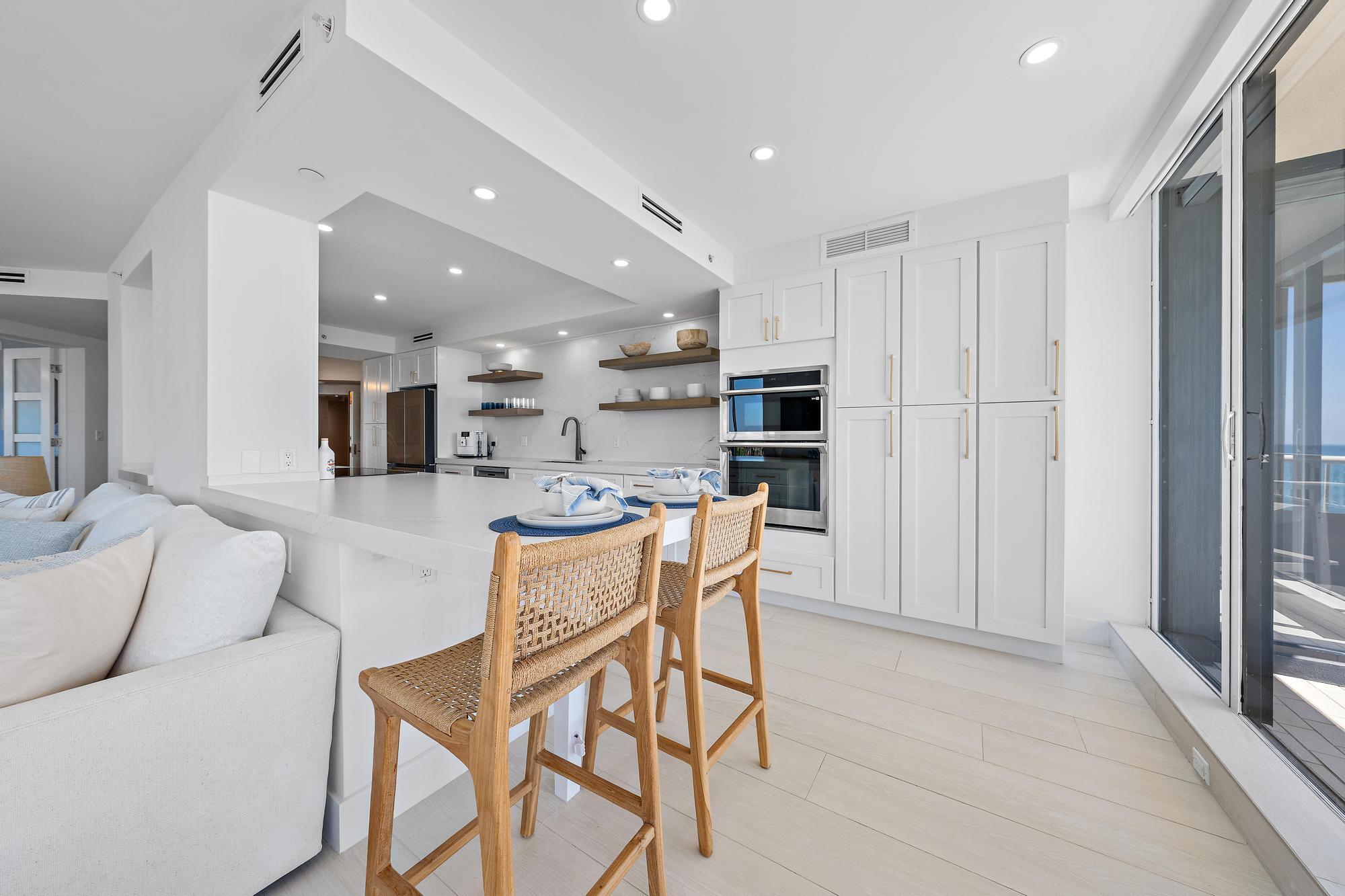 5250 N Ocean Drive 5s