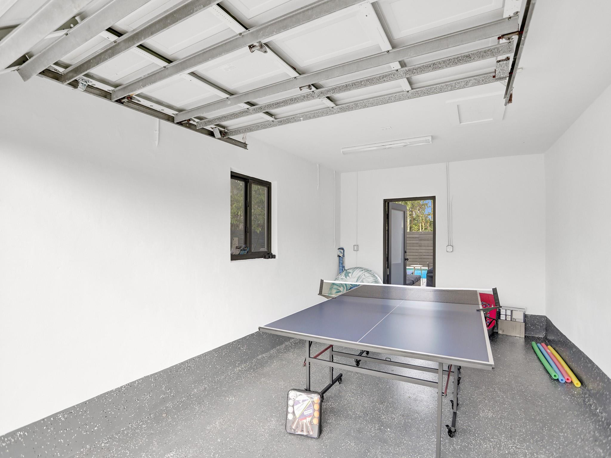 5501 NE 18TH Terrace