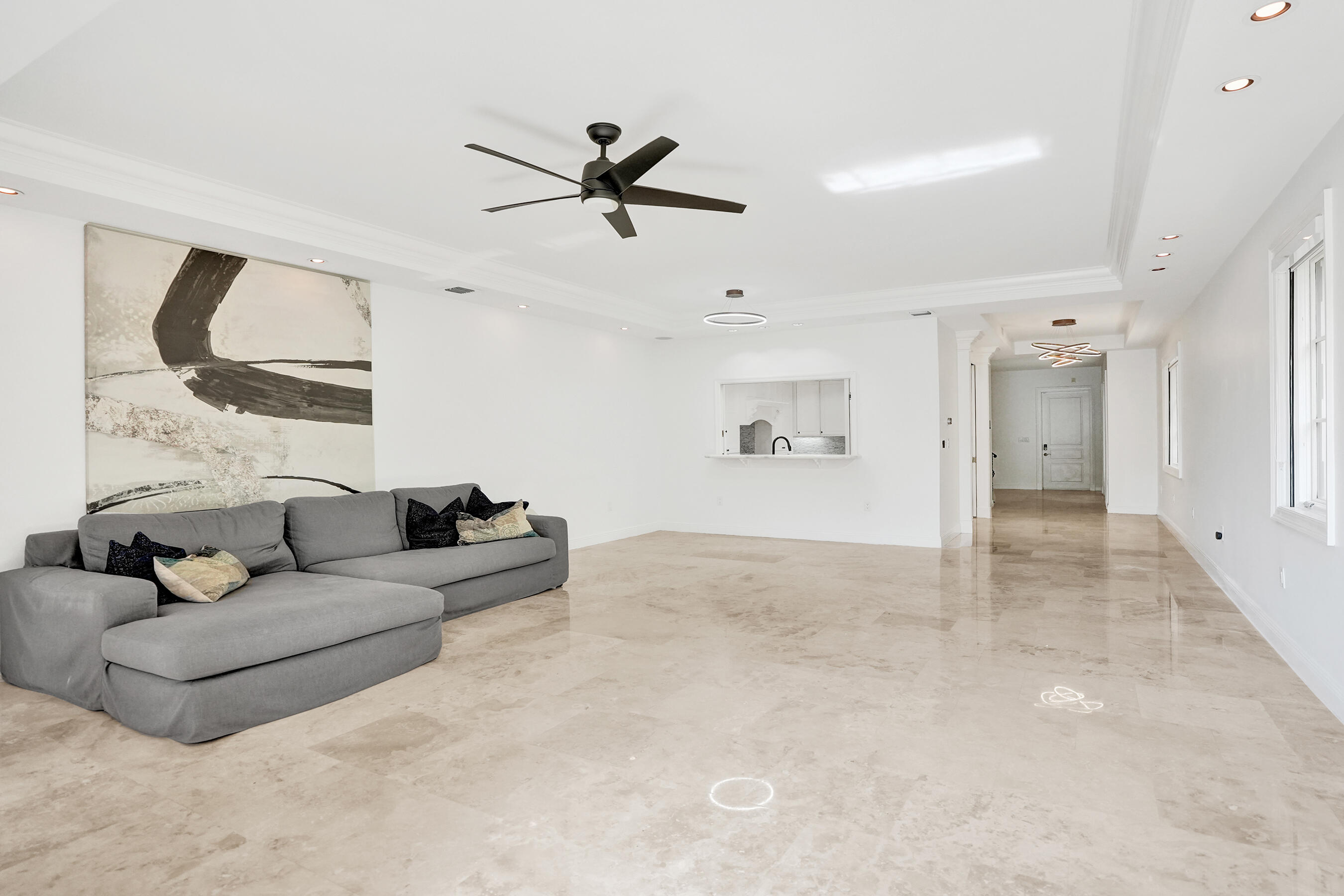 210 HENDRICKS Isle