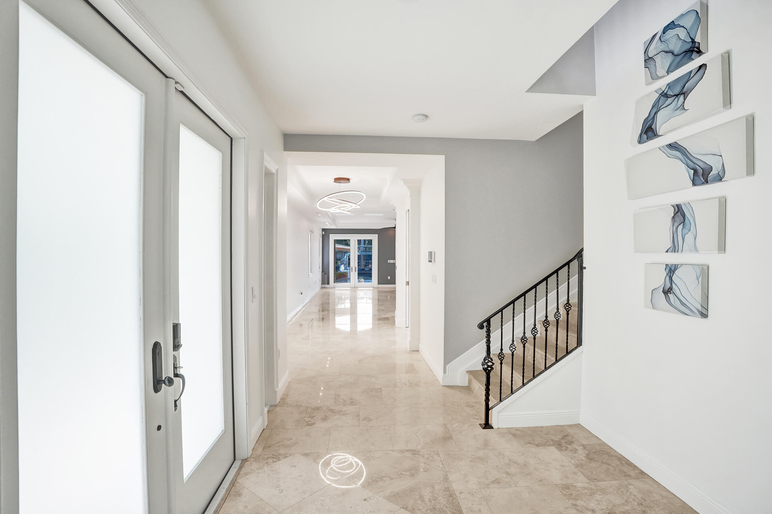210 HENDRICKS Isle