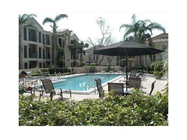 833 RIVERSIDE Drive 824