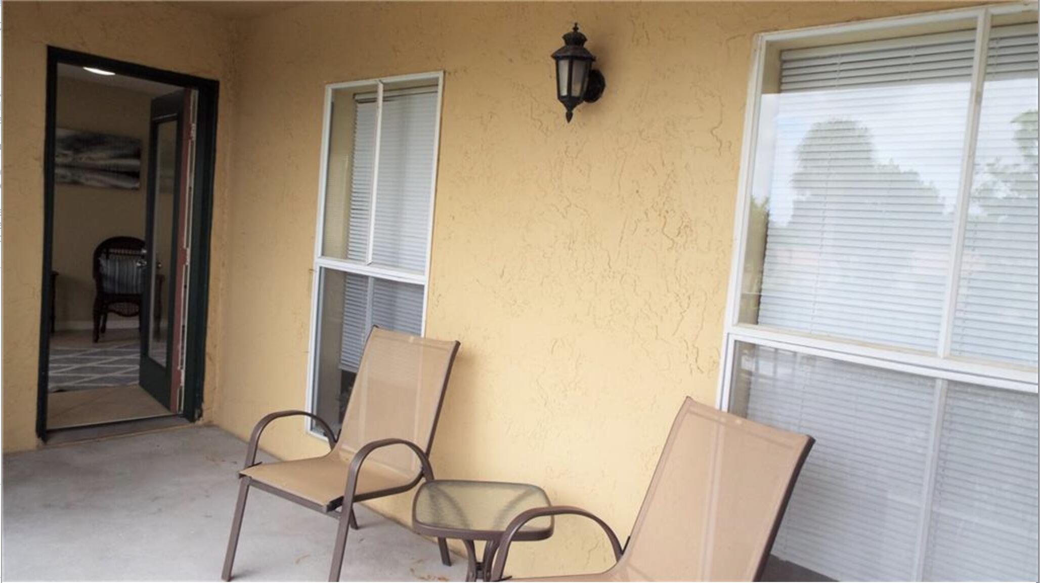 833 RIVERSIDE Drive 824