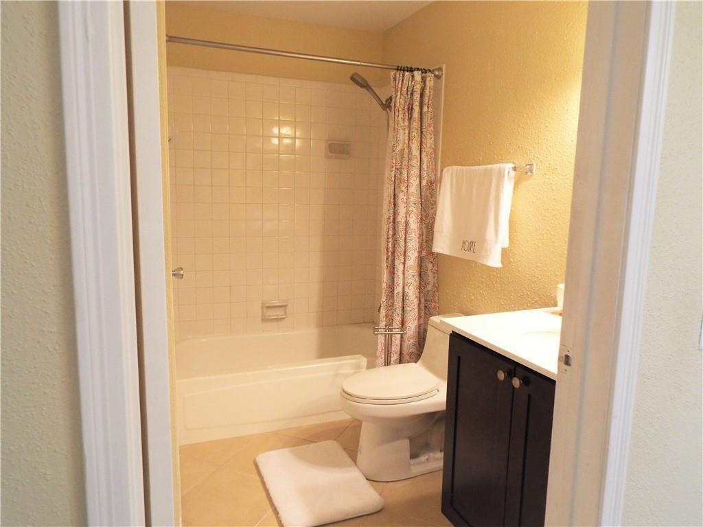 833 RIVERSIDE Drive 824