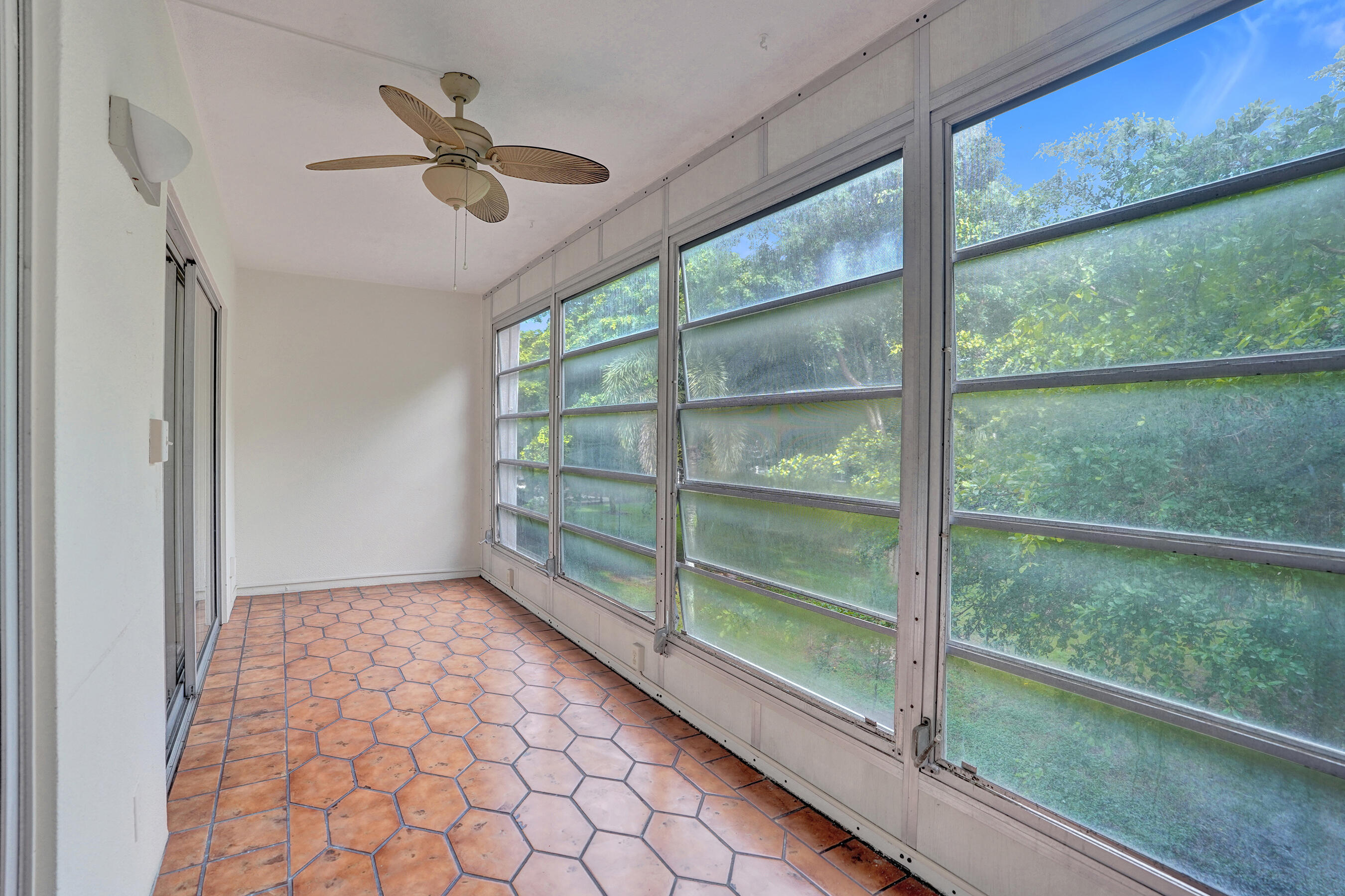 2003 GRANADA Drive K3