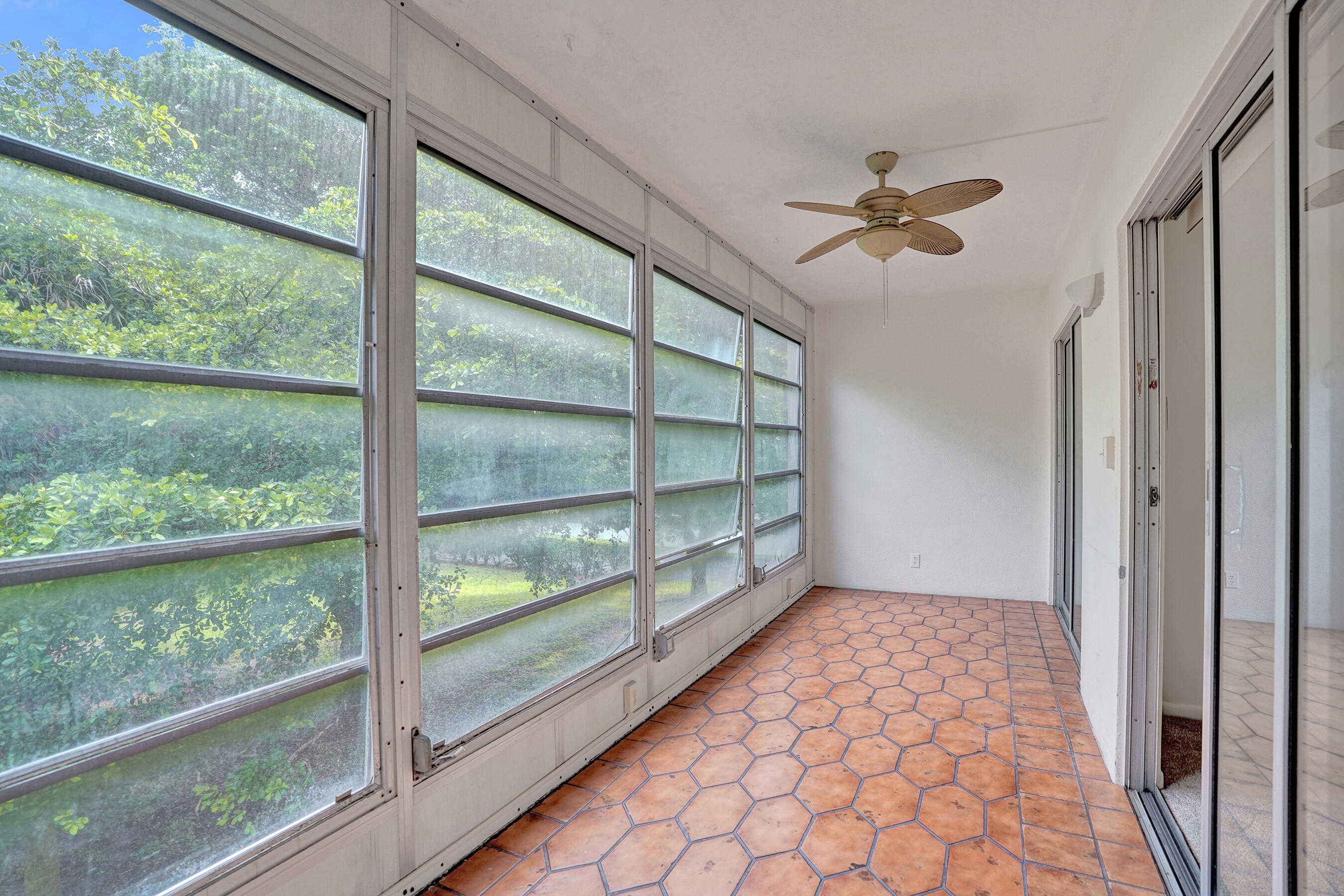 2003 GRANADA Drive K3