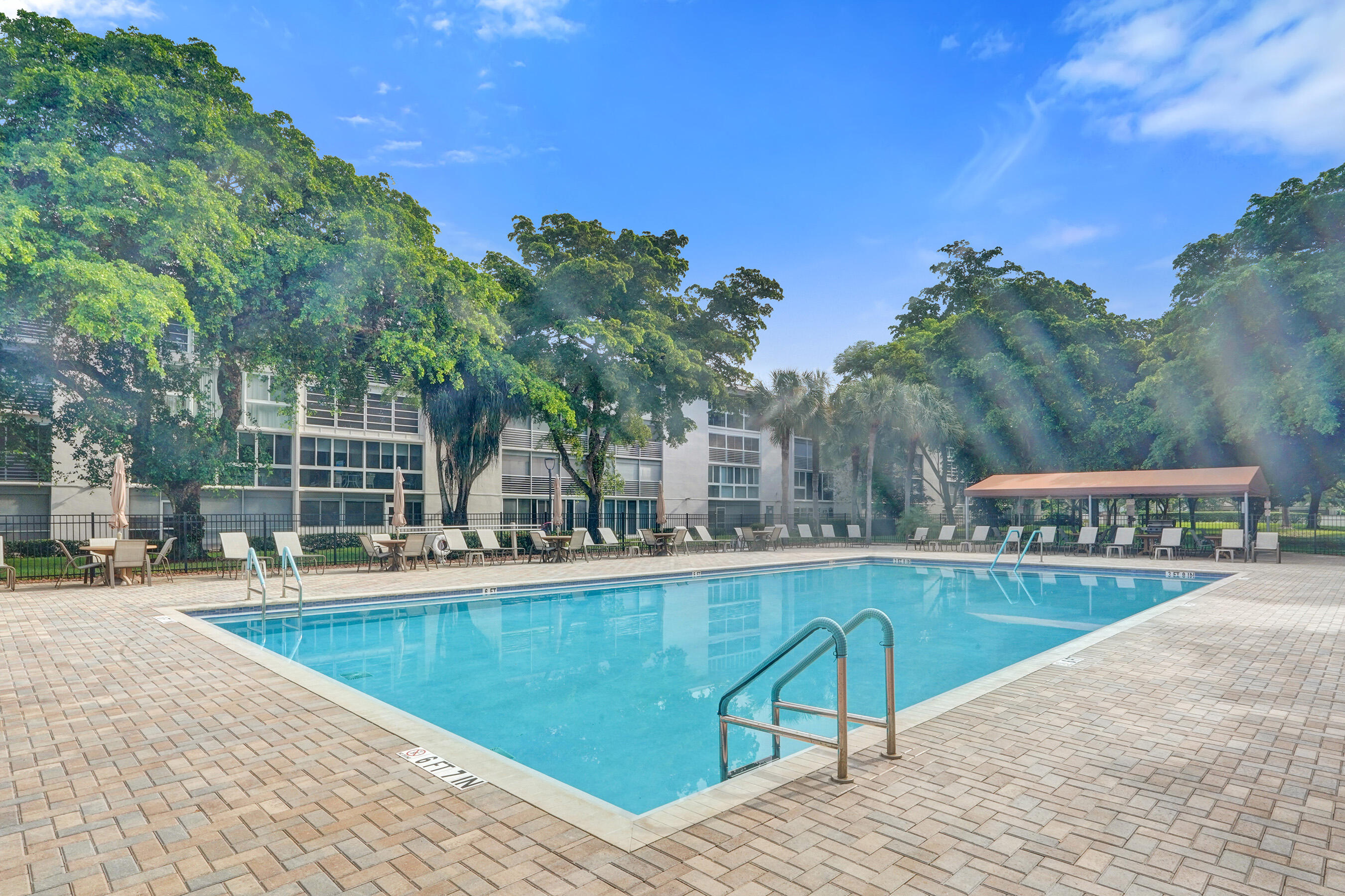 2003 GRANADA Drive K3