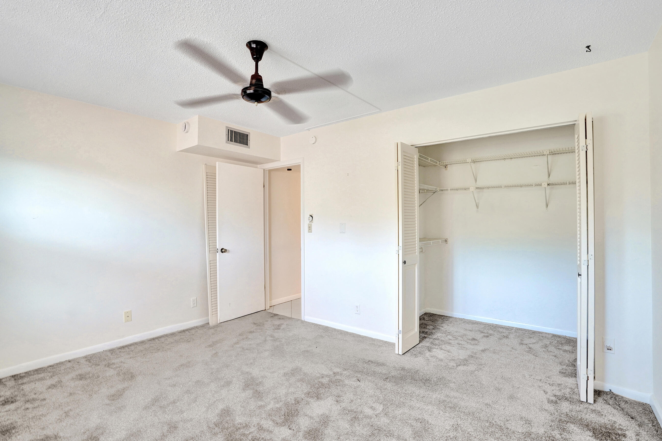 2003 GRANADA Drive K3