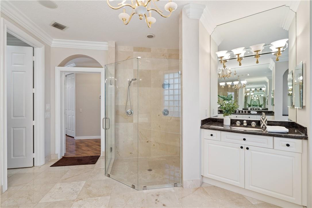 1507 VICTORIA ISLE WY