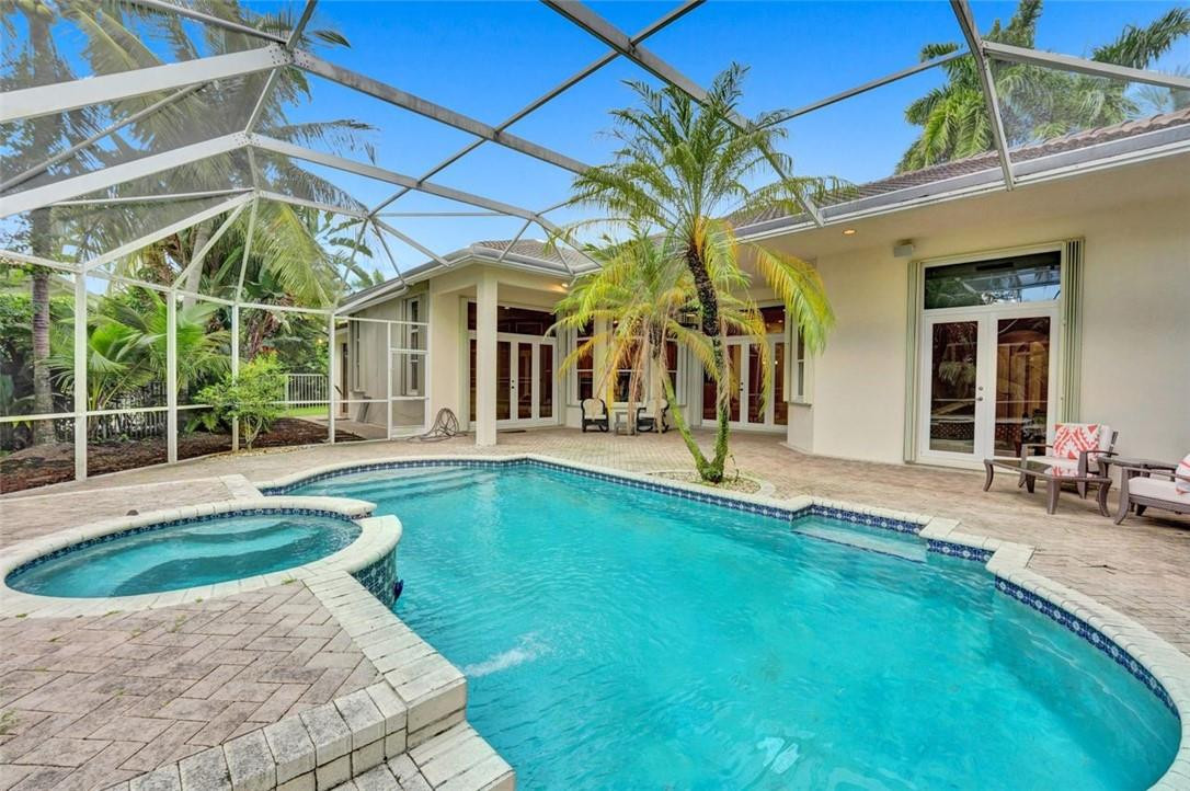 1507 VICTORIA ISLE WY