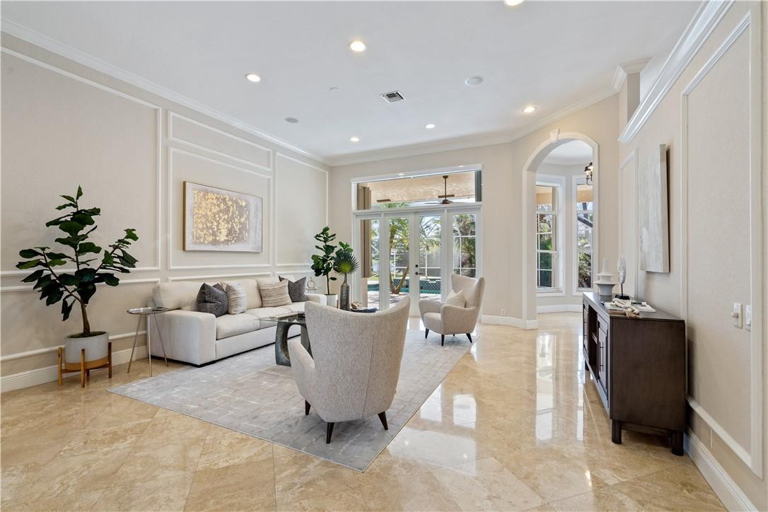 1507 VICTORIA ISLE WY