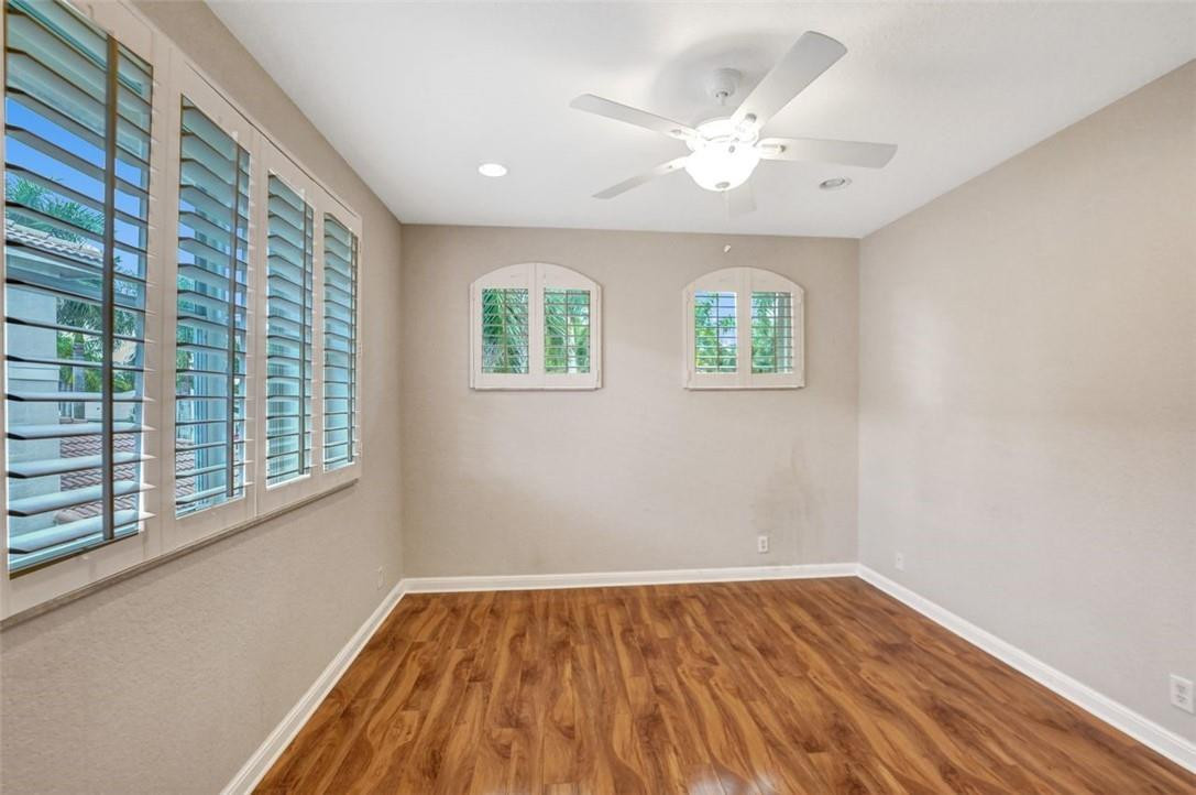 1507 VICTORIA ISLE WY