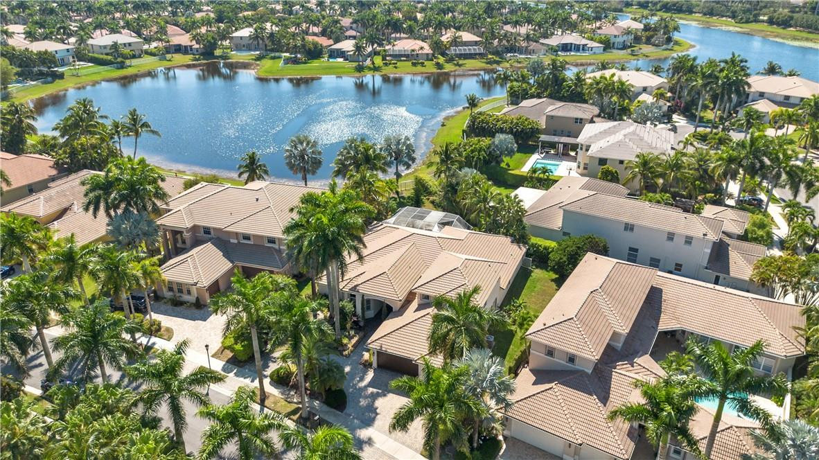 1507 VICTORIA ISLE WY