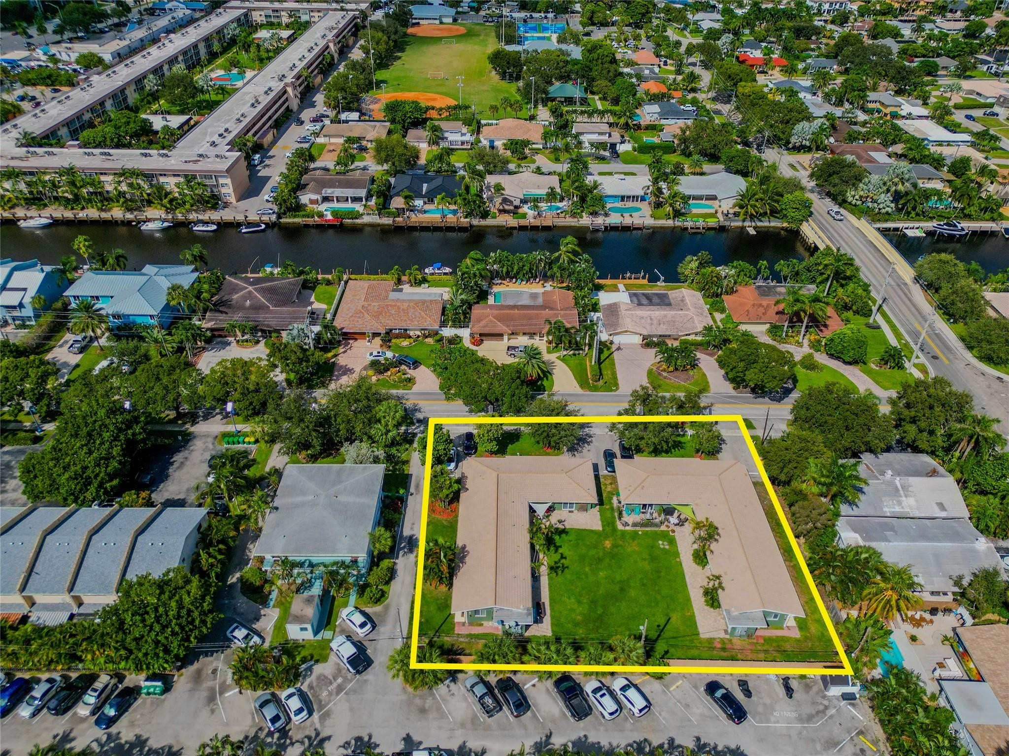 2160 NE 44th St #1-4