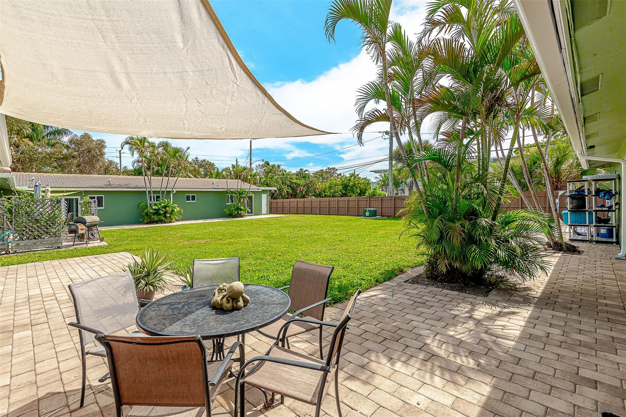 2160-2170 NE 44TH ST