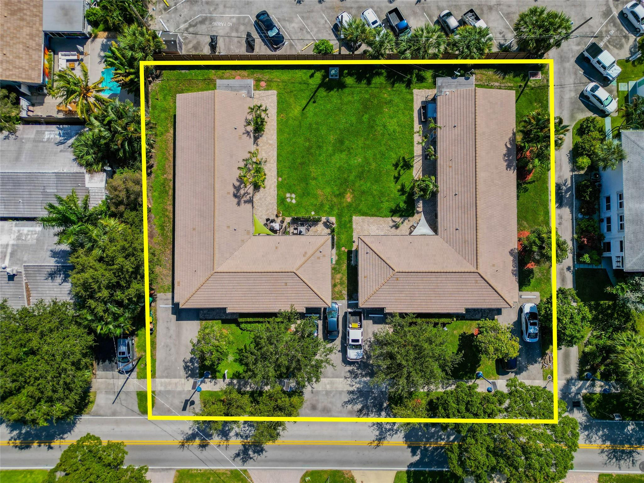 2160-2170 NE 44TH ST