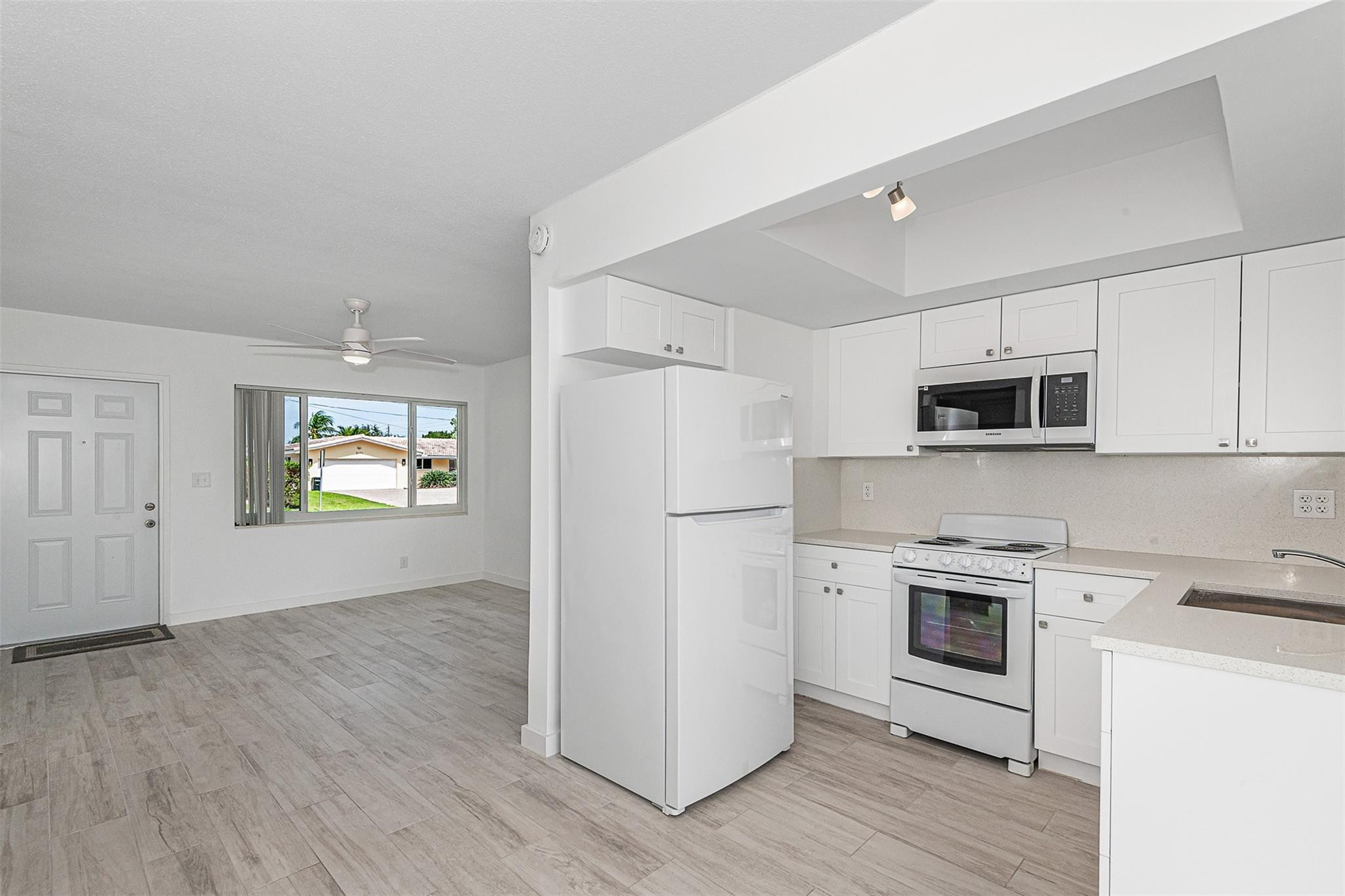 2160-2170 NE 44TH ST