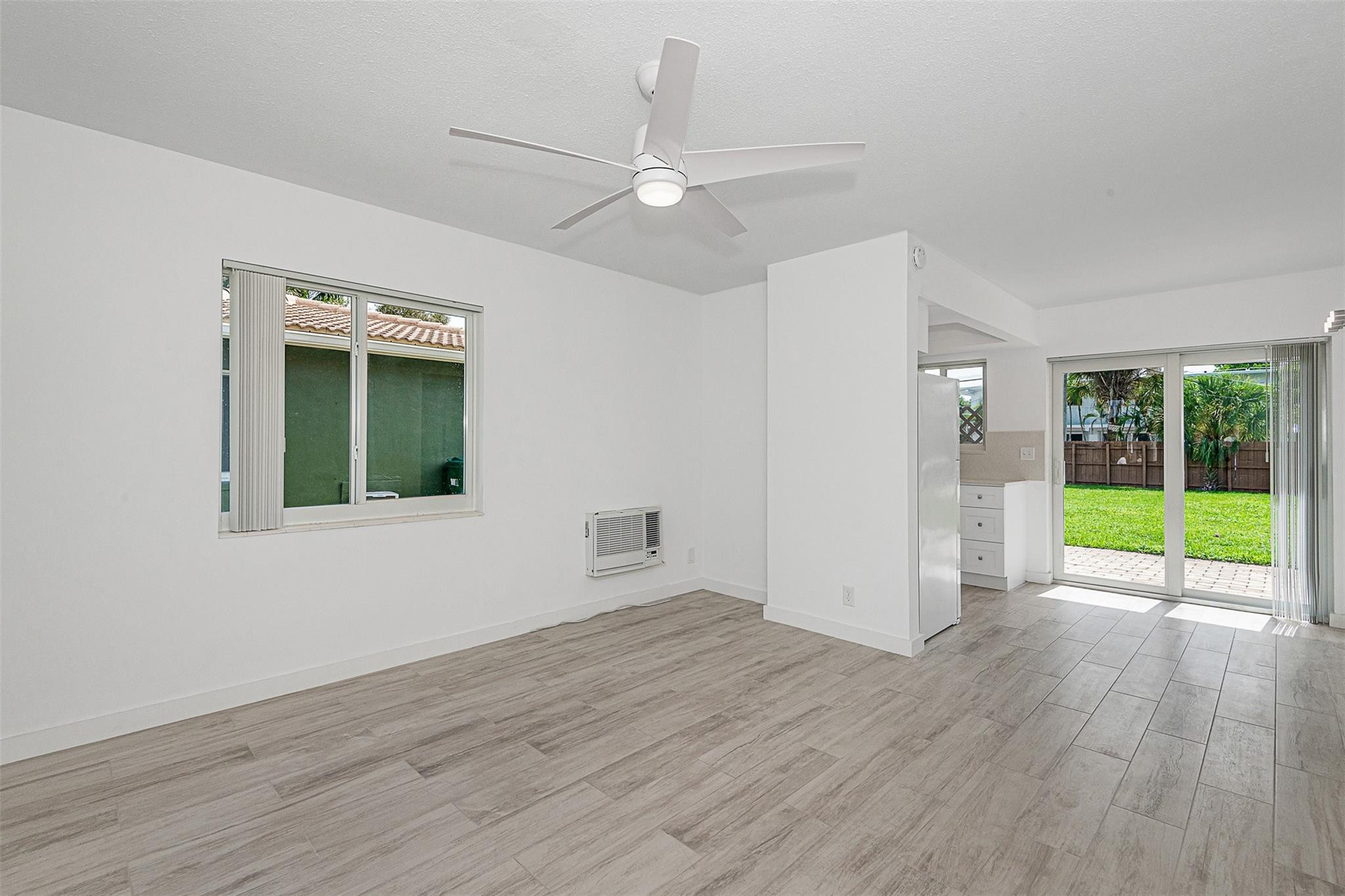 2160-2170 NE 44TH ST