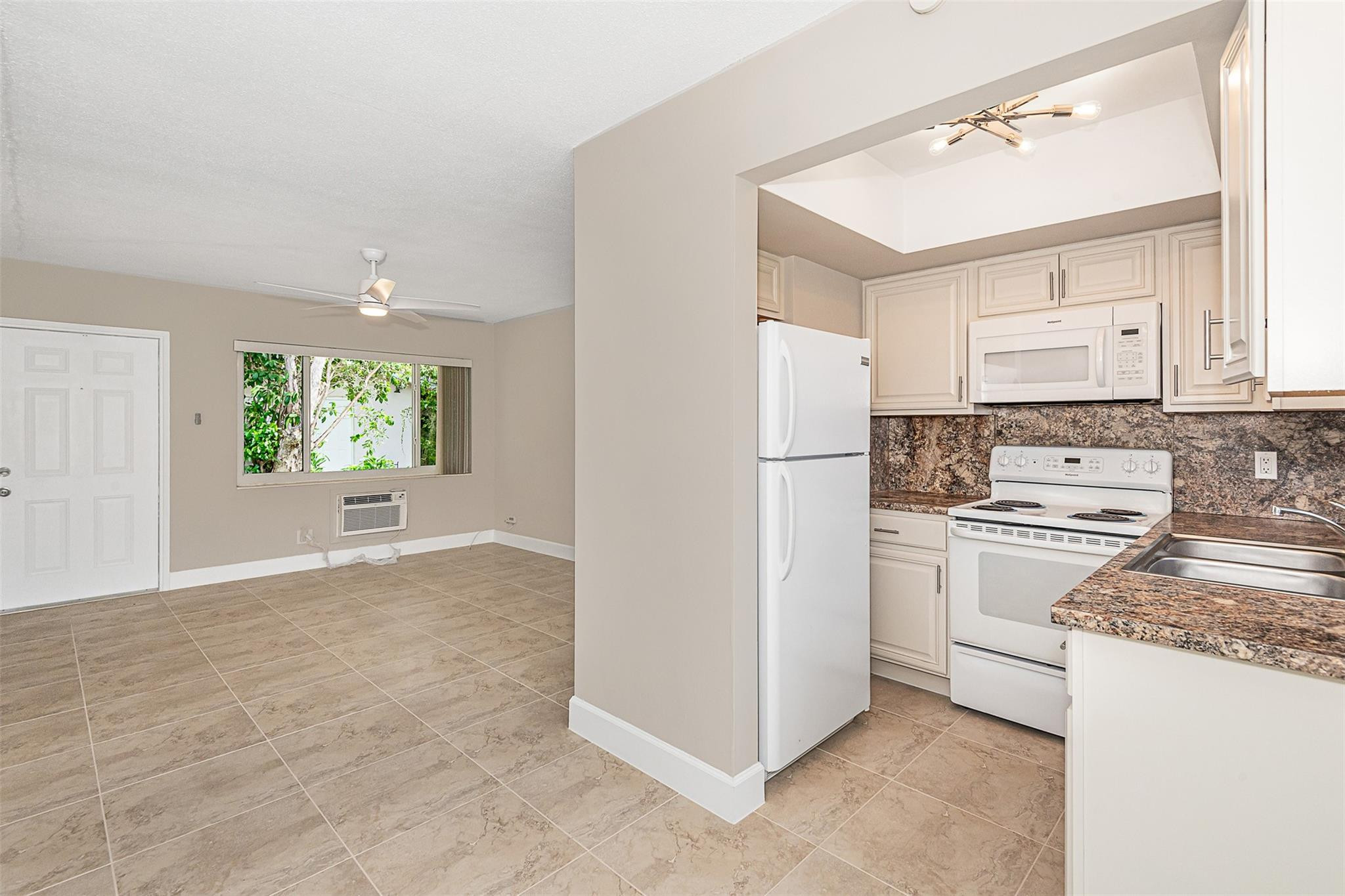 2160-2170 NE 44TH ST