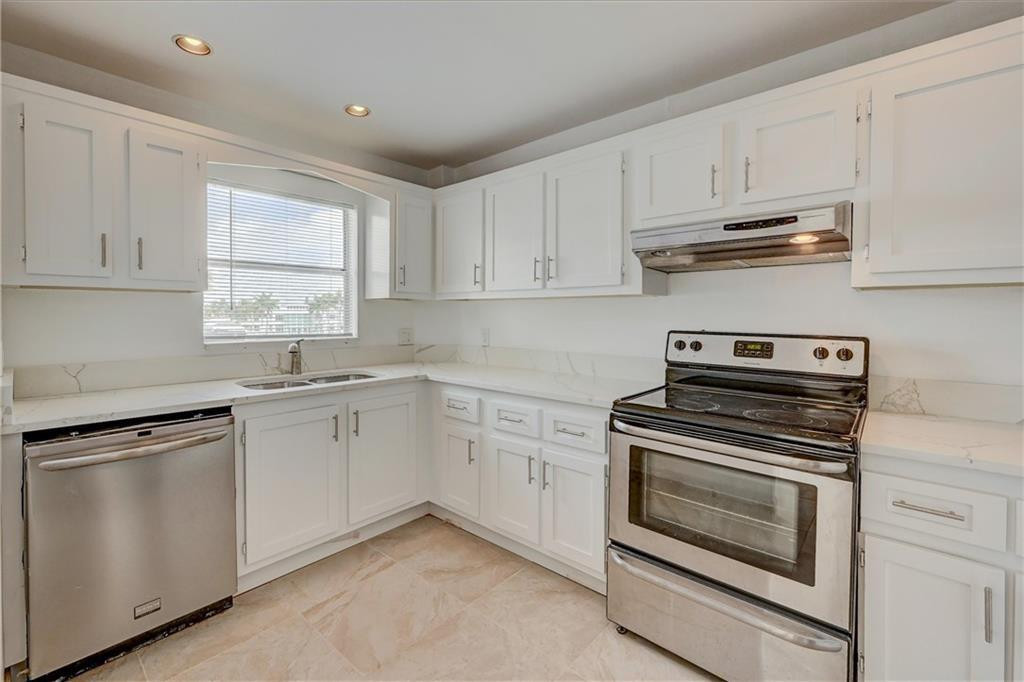 3105 NE 28th St Unit: 3A