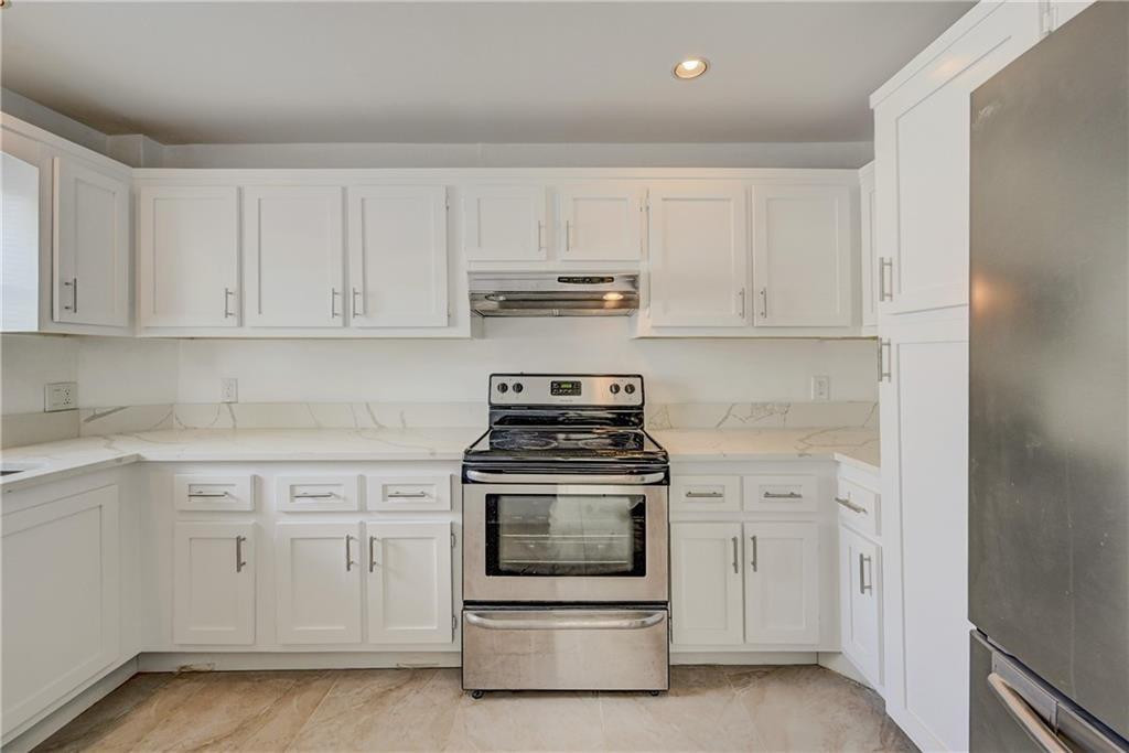 3105 NE 28th St Unit: 3A