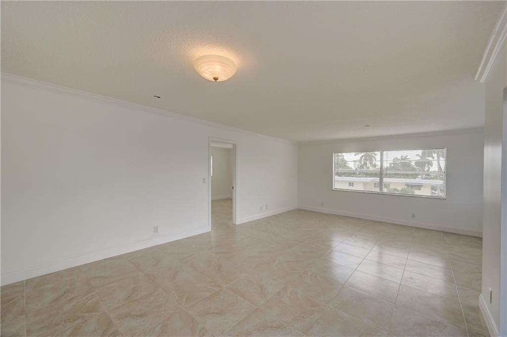 3105 NE 28th St Unit: 3A