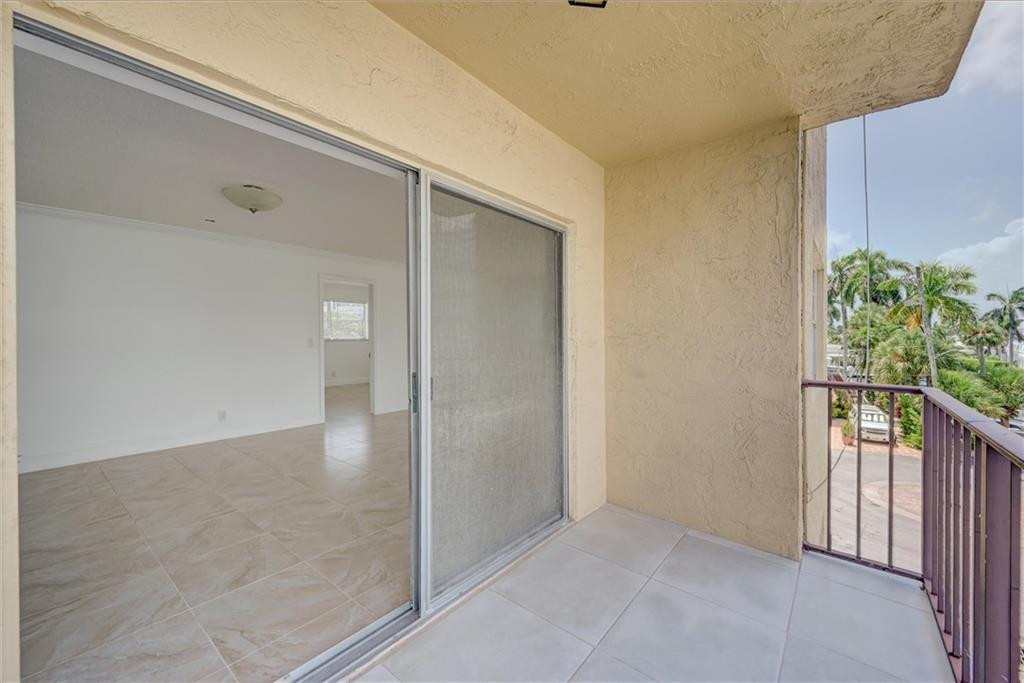 3105 NE 28th St Unit: 3A