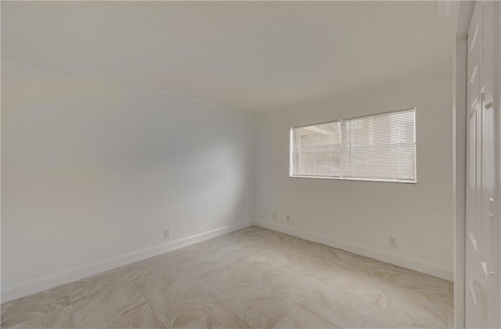 3105 NE 28th St Unit: 3A