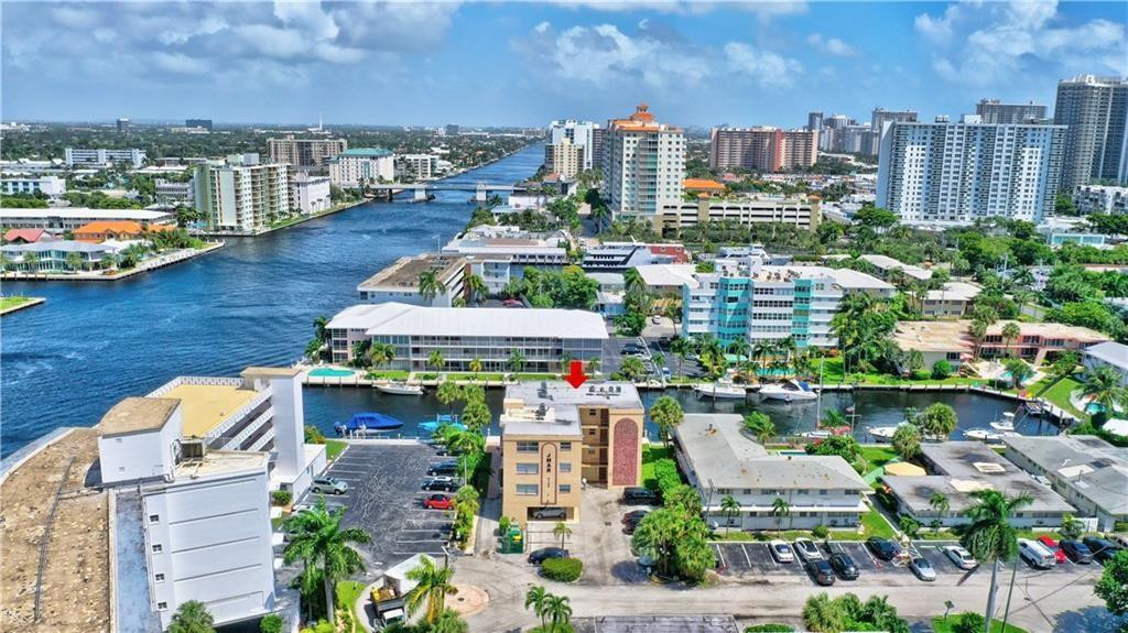 3105 NE 28th St Unit: 3A