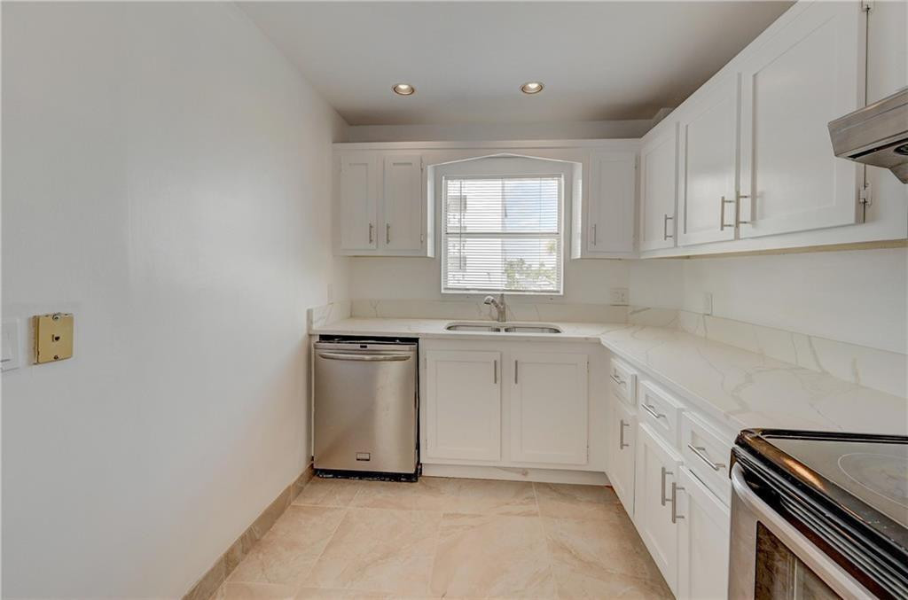 3105 NE 28th St Unit: 3A