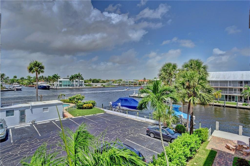 3105 NE 28th St Unit: 3A