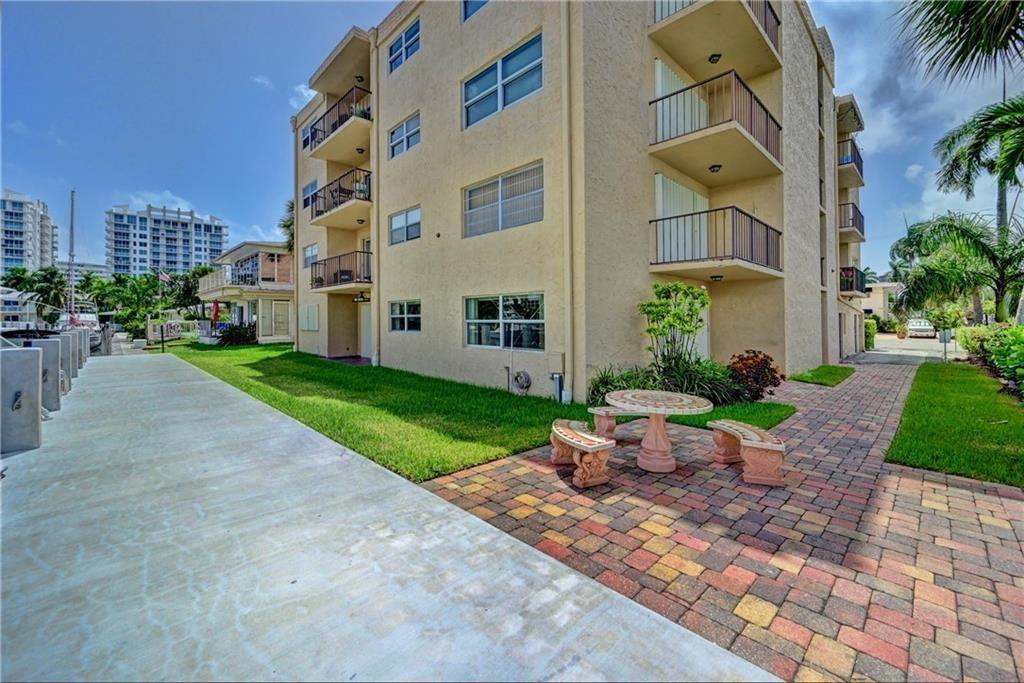 3105 NE 28th St Unit: 3A