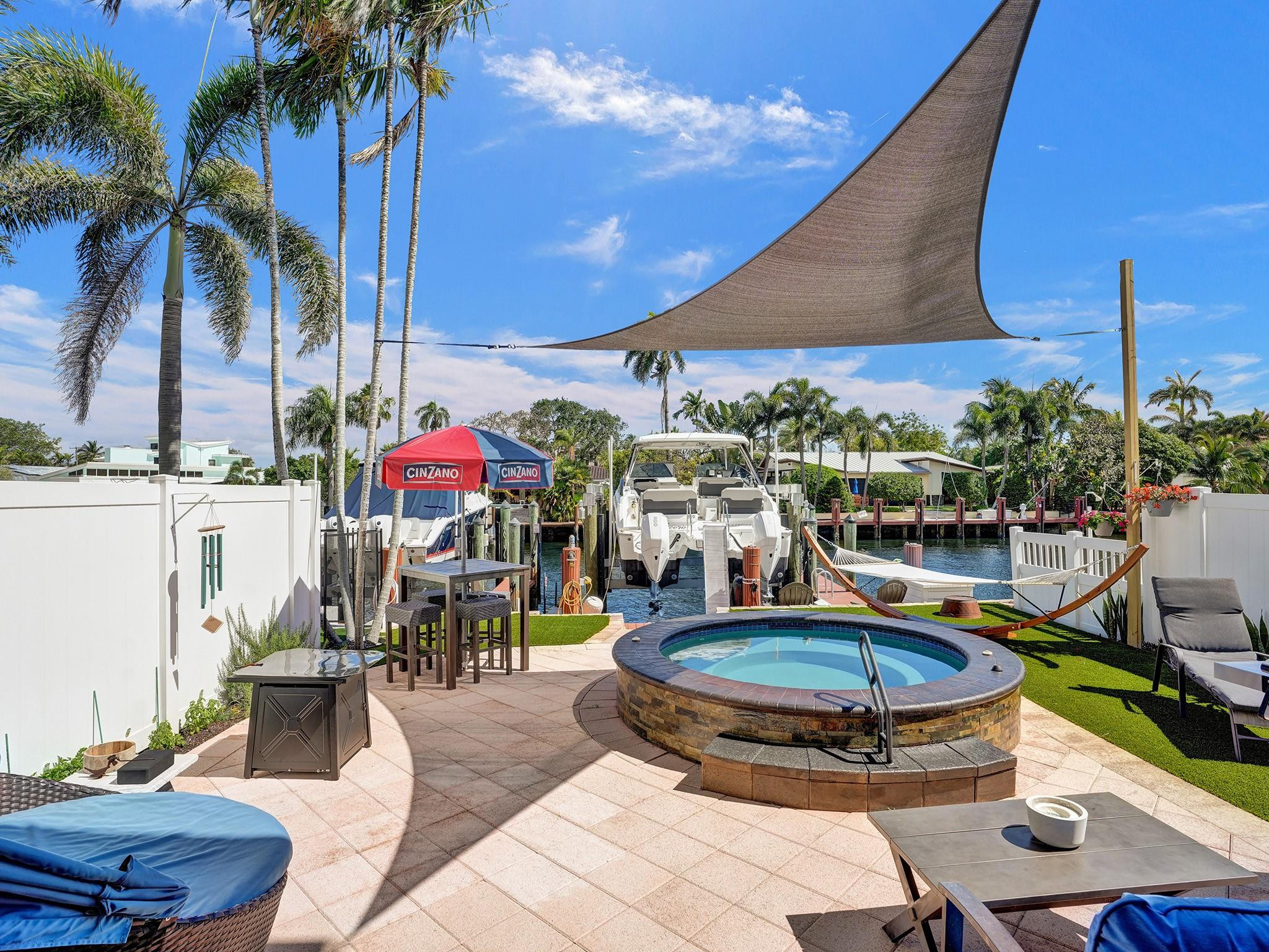 2741 NE 15TH ST 2741