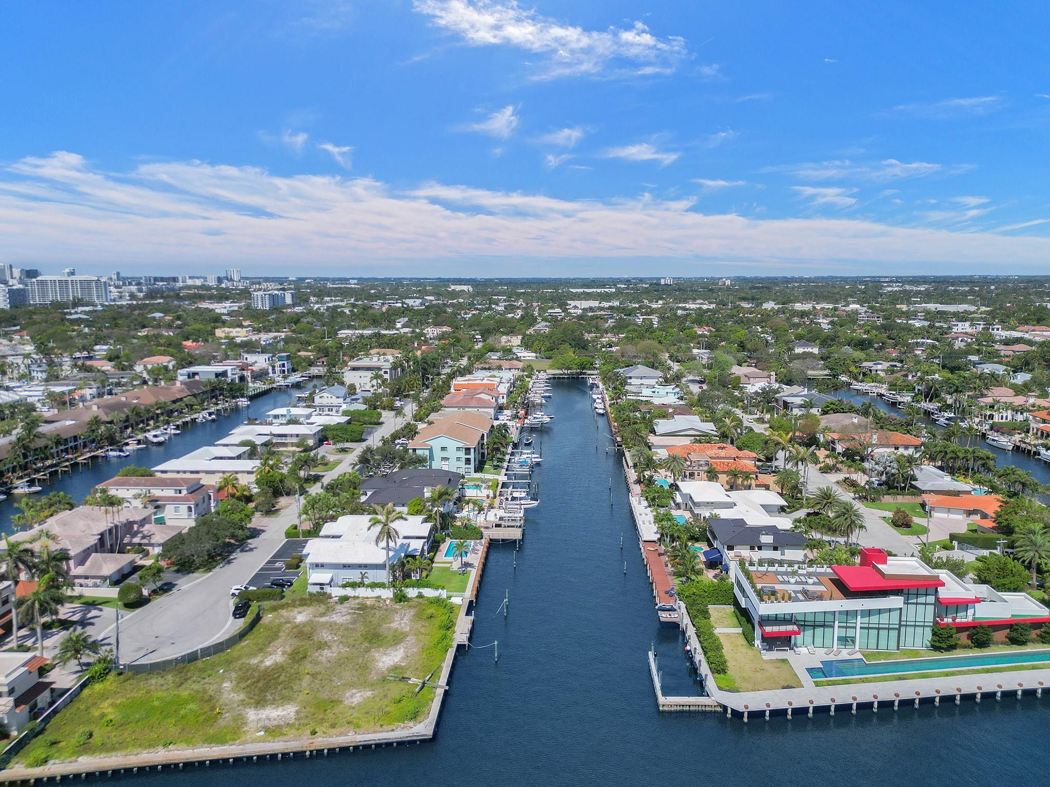 2741 NE 15TH ST 2741