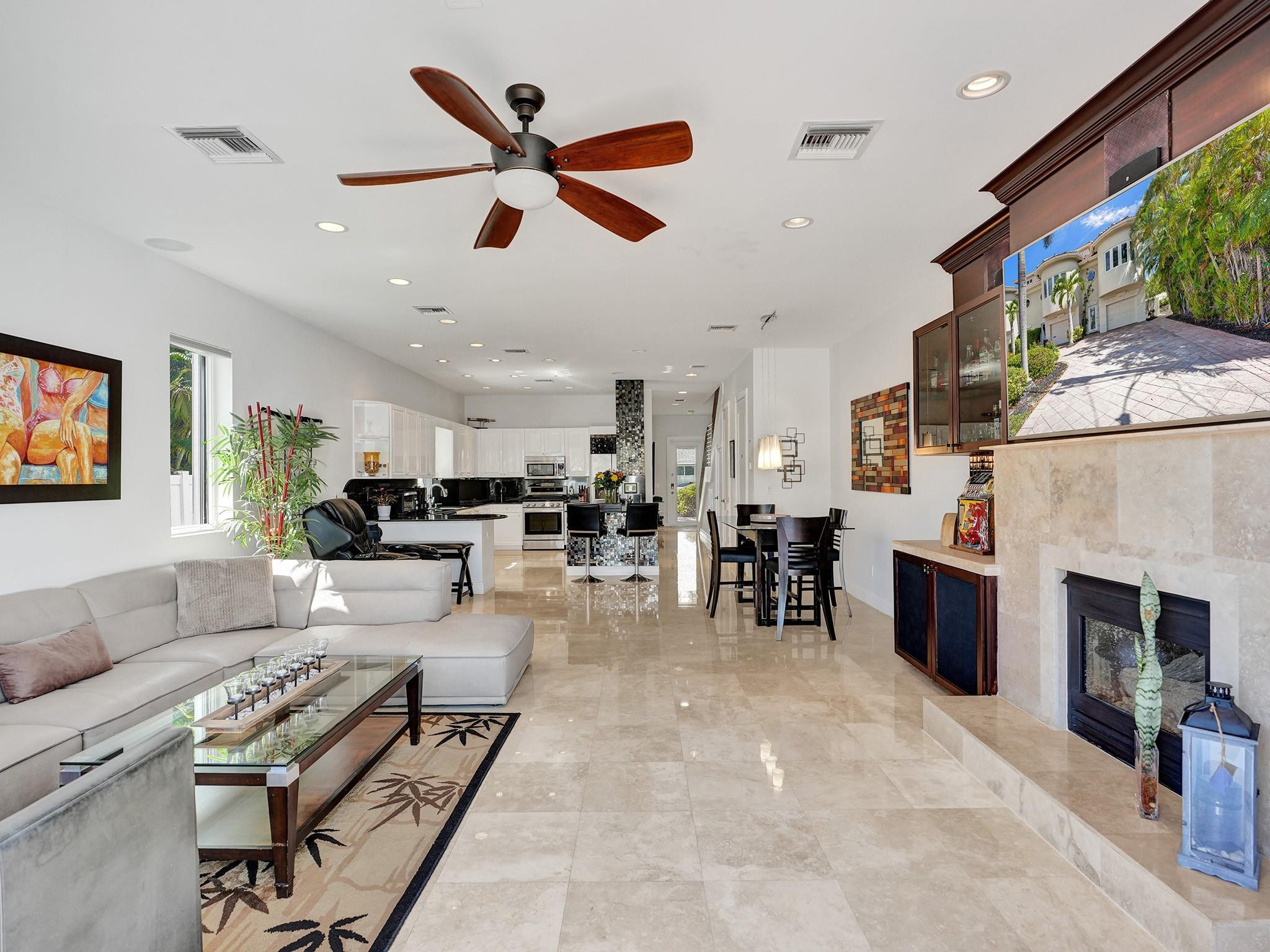 2741 NE 15TH ST 2741