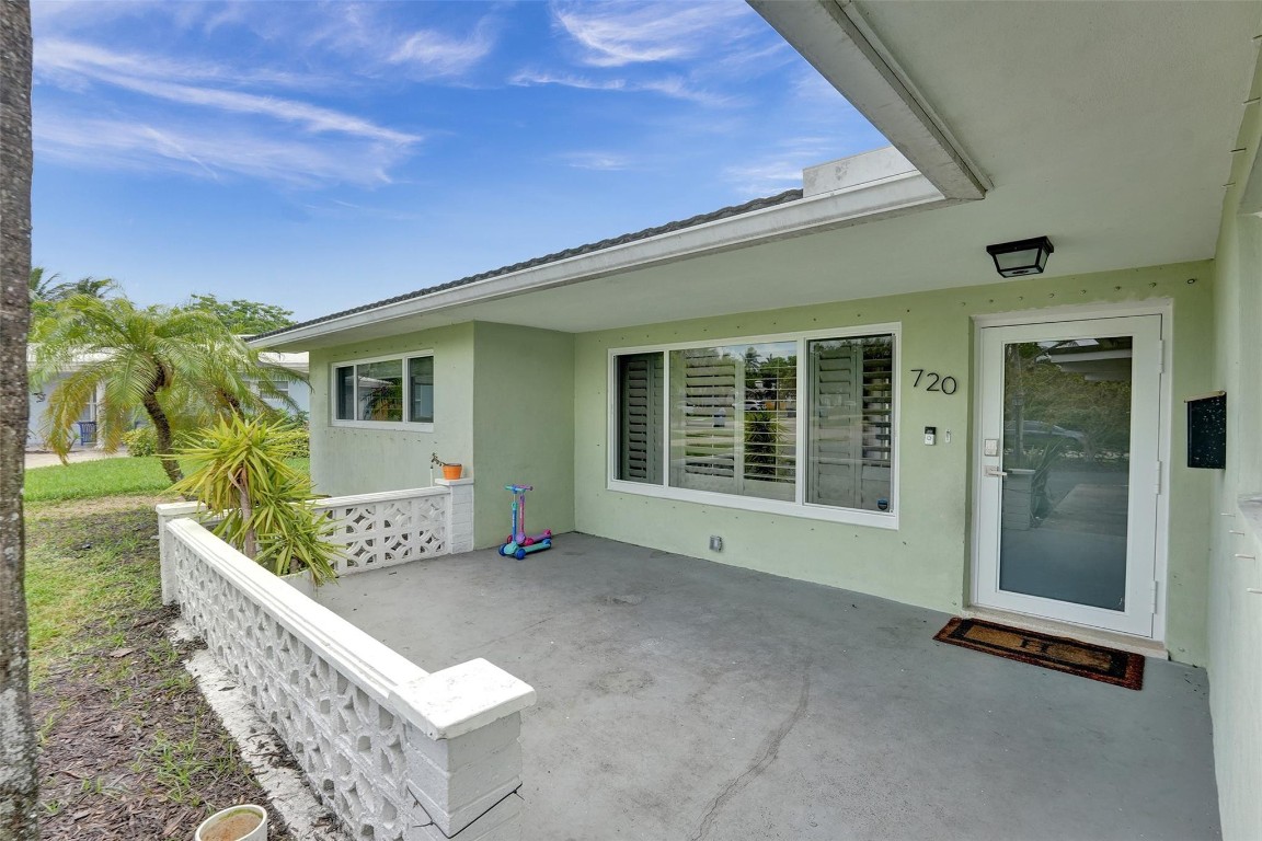 720 NW 29th Ct