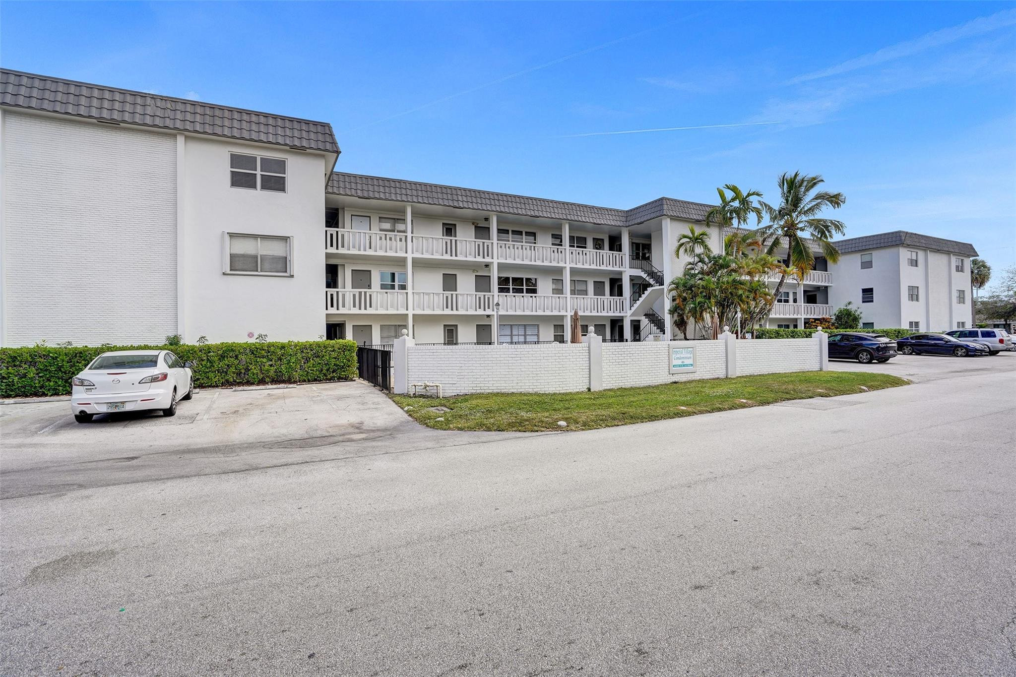 6200 NE 22 WY 312