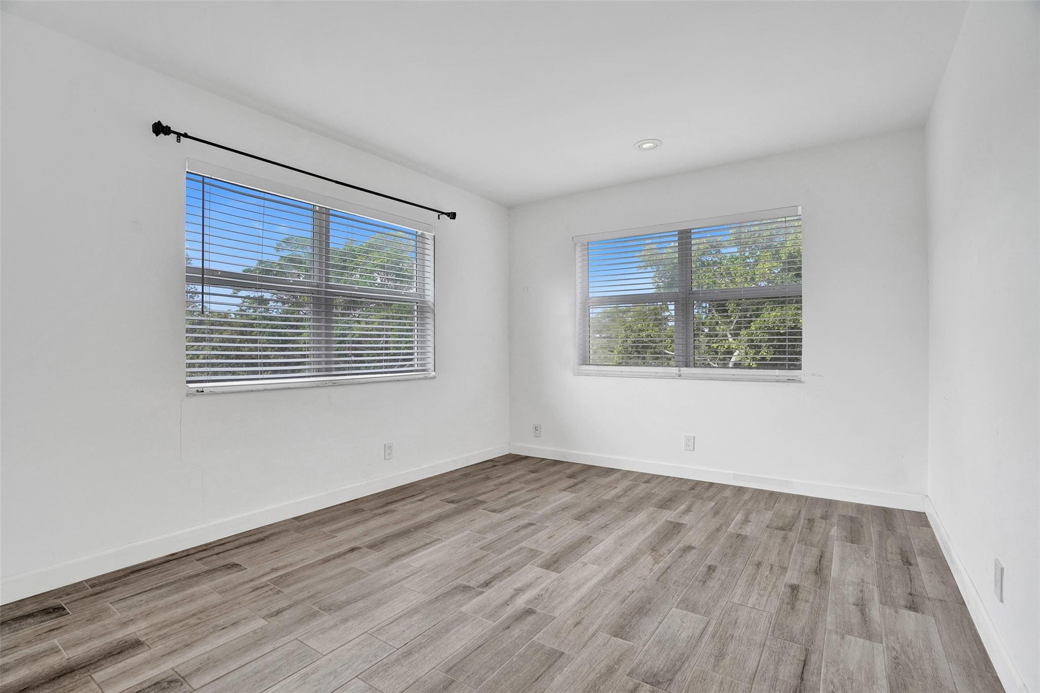 6200 NE 22 WY 312