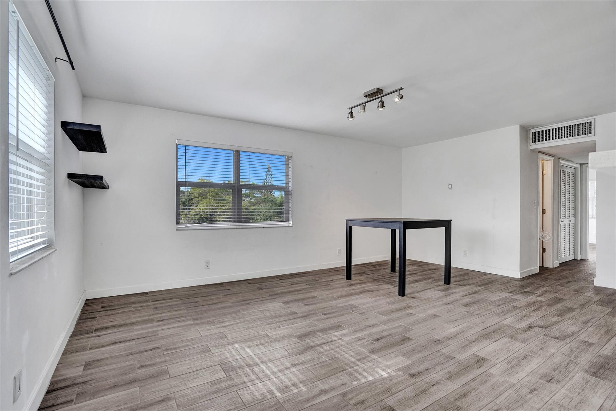 6200 NE 22 WY 312
