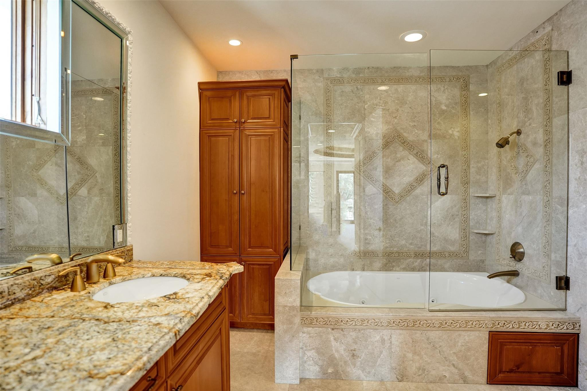 3061 NE 43rd Street