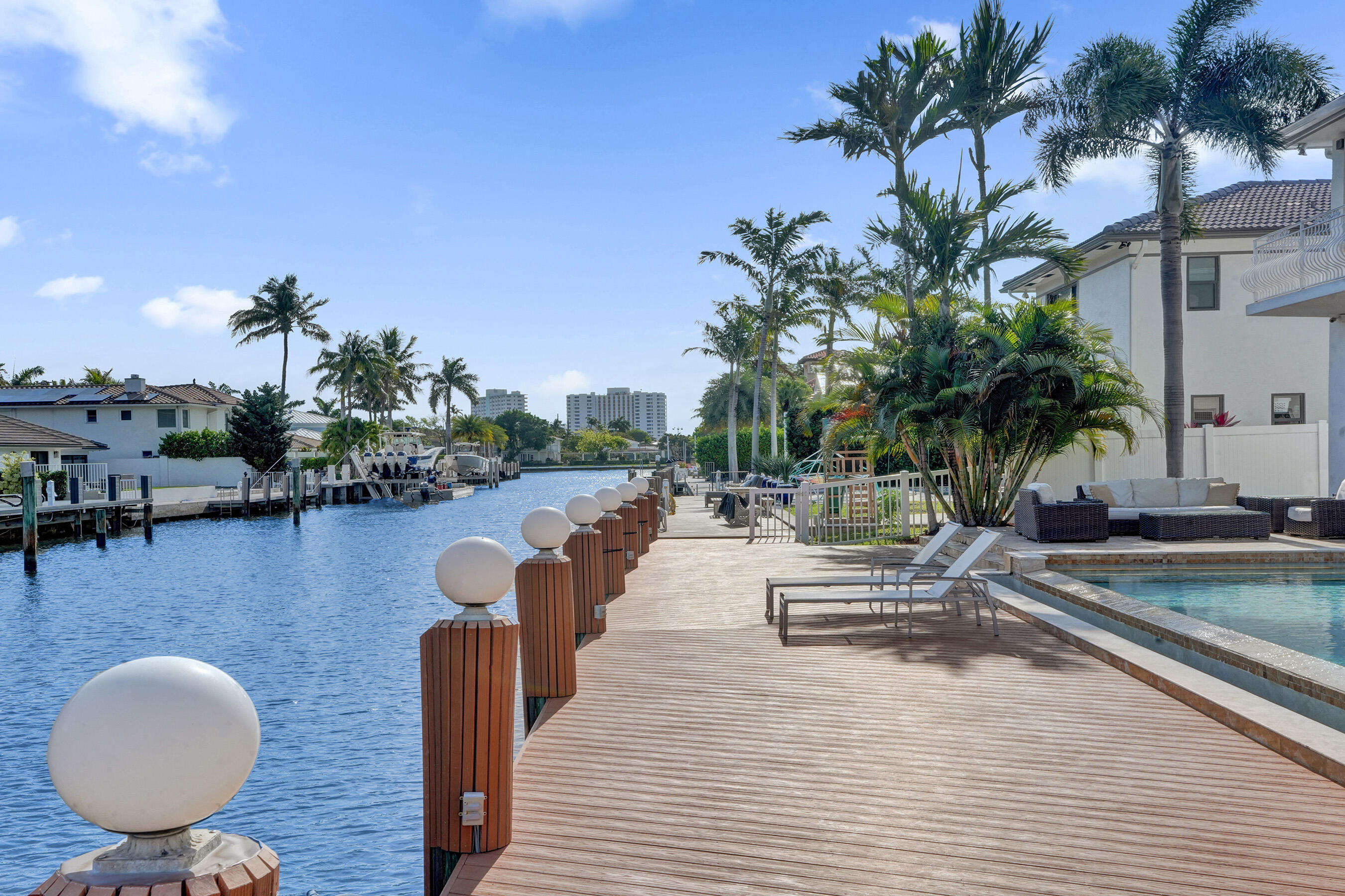 3061 NE 43rd Street