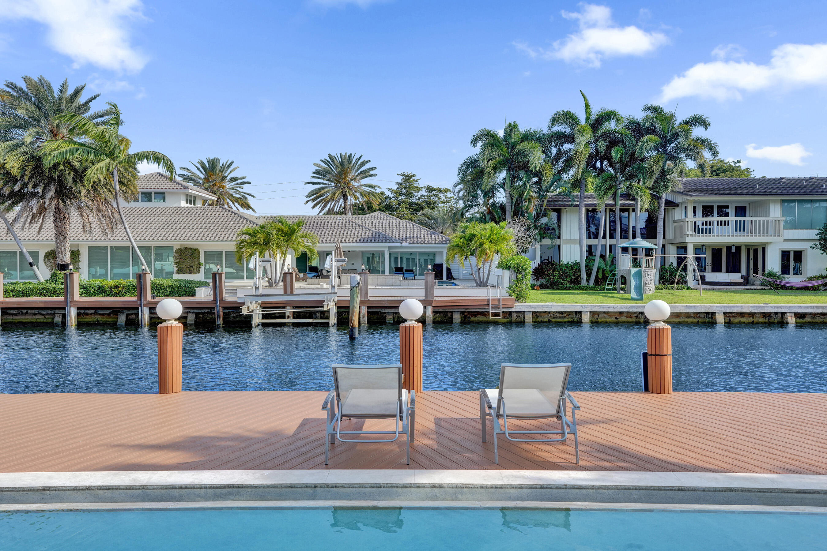 3061 NE 43rd Street