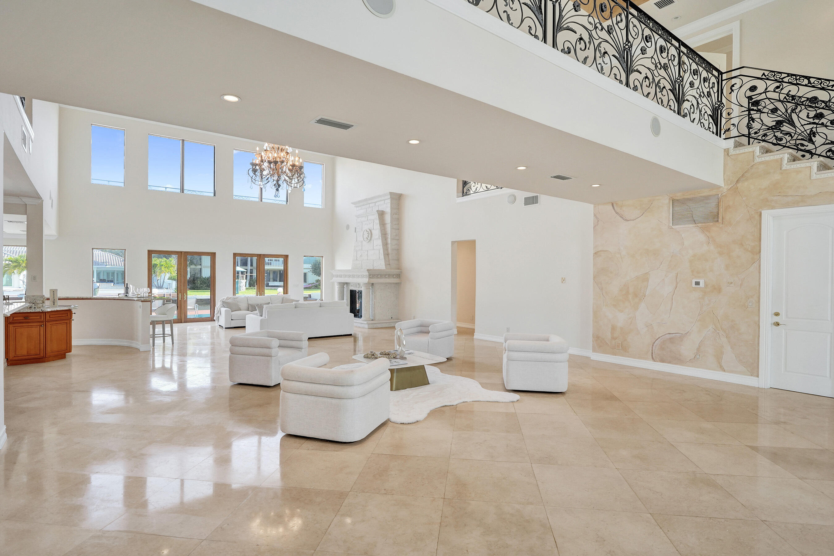 3061 NE 43rd Street