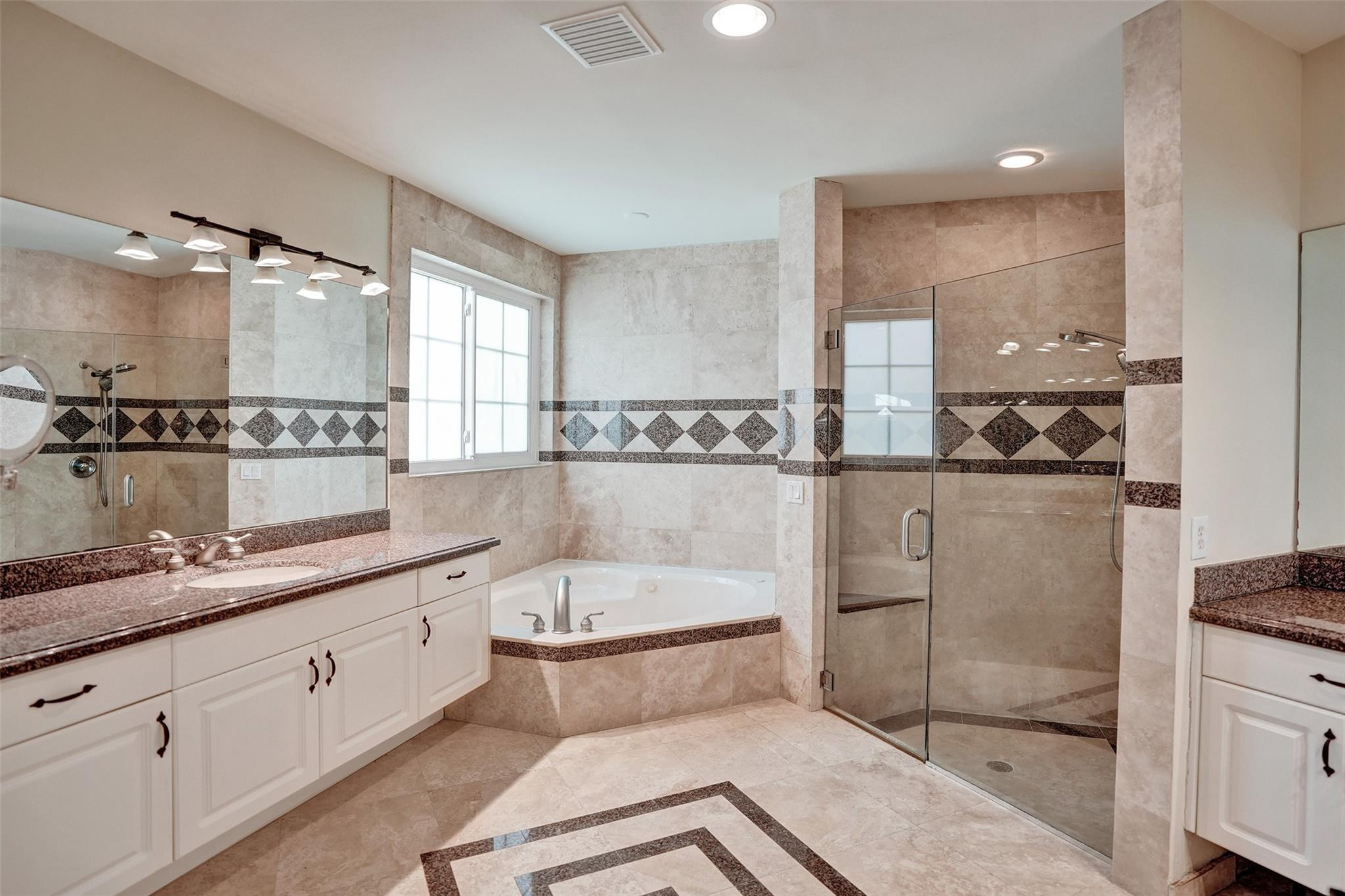 5806 NW 125th Ter