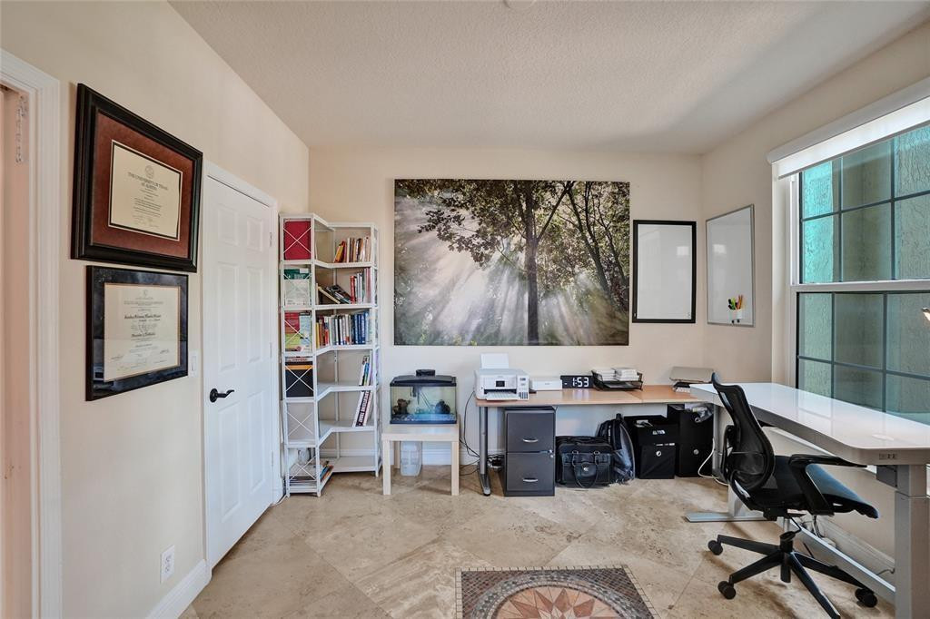 5806 NW 125th Ter