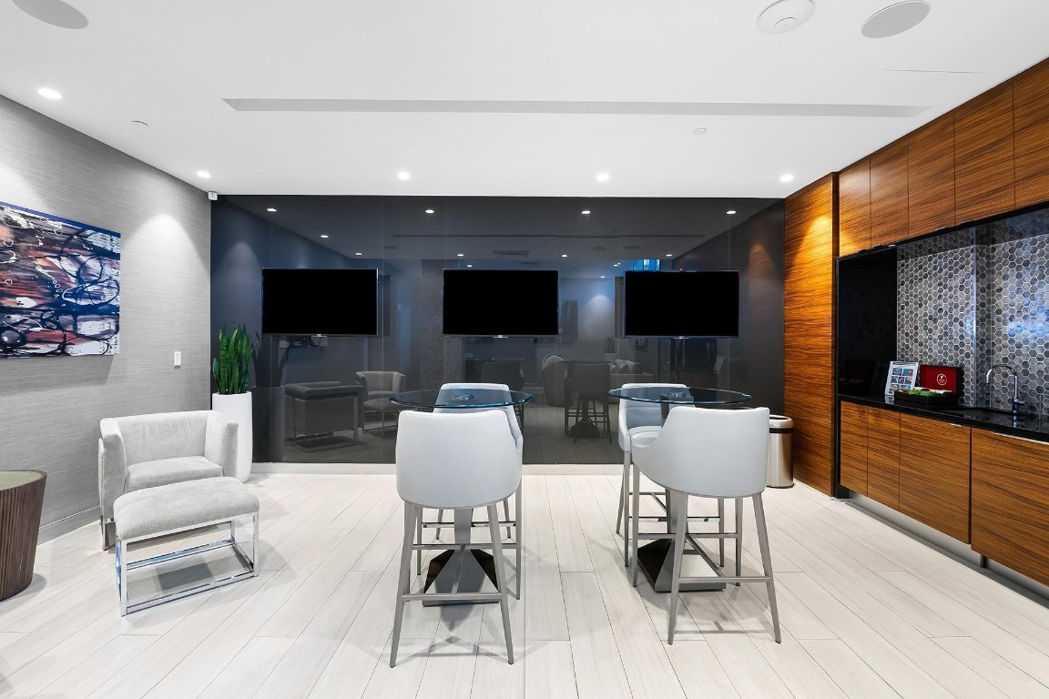 701 N Beach Blvd 1003